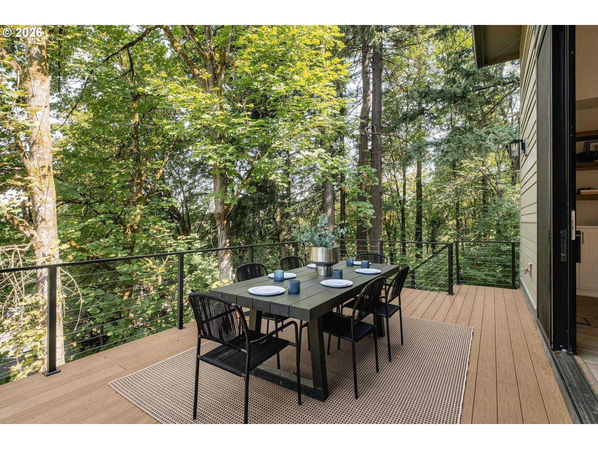1921 MAPLELEAF CT