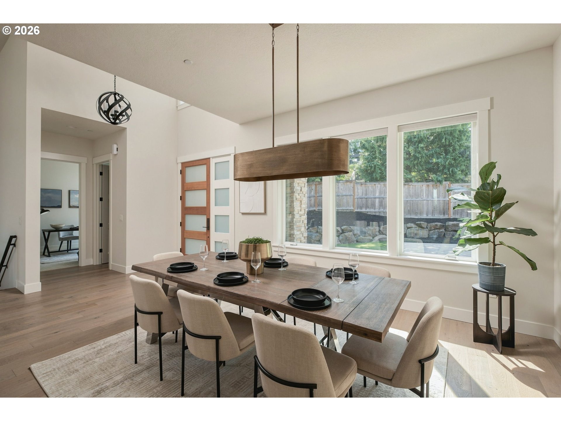1921 MAPLELEAF CT