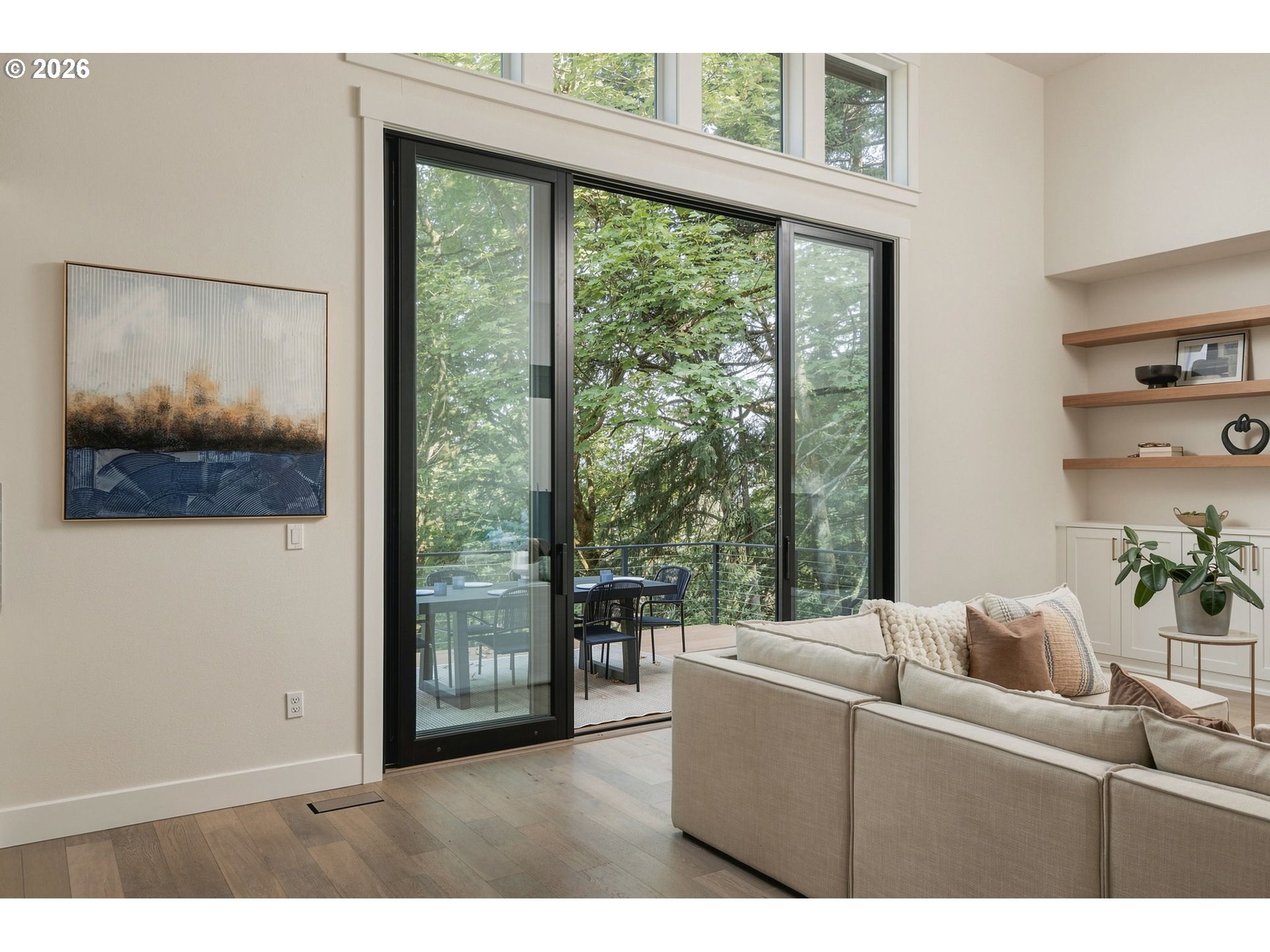 1921 MAPLELEAF CT