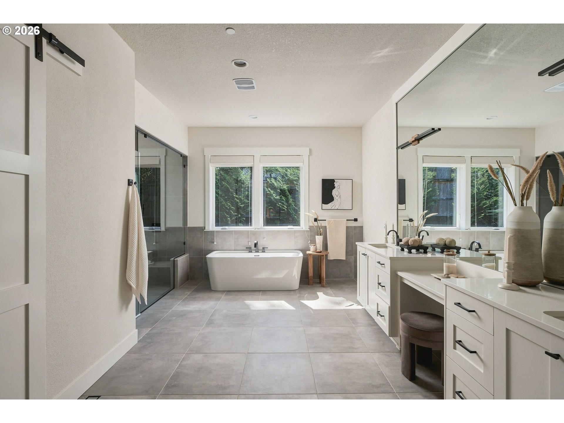 1921 MAPLELEAF CT