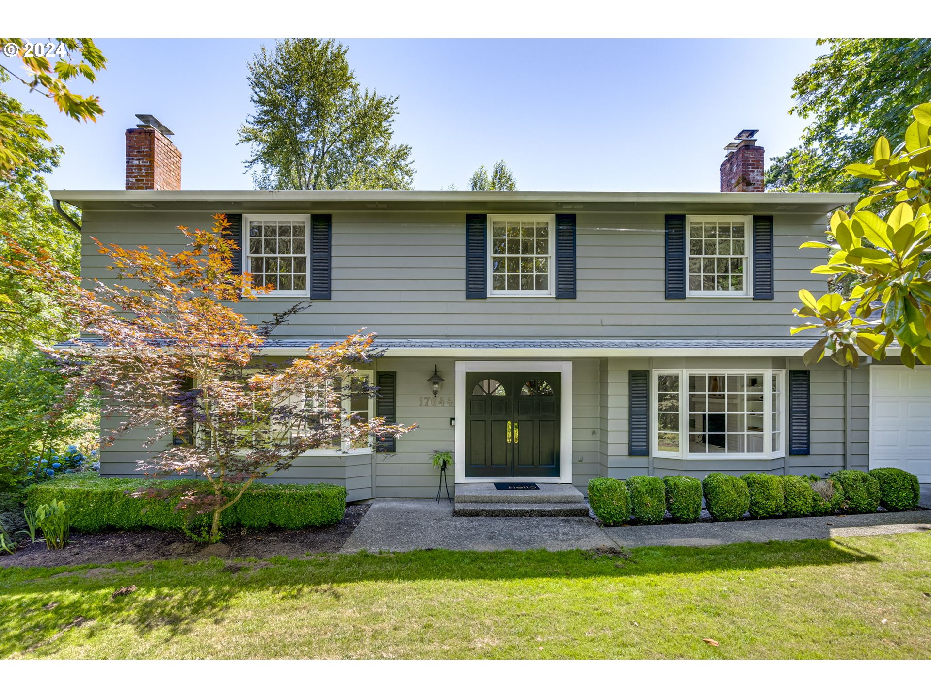 17644 TREE TOP LN