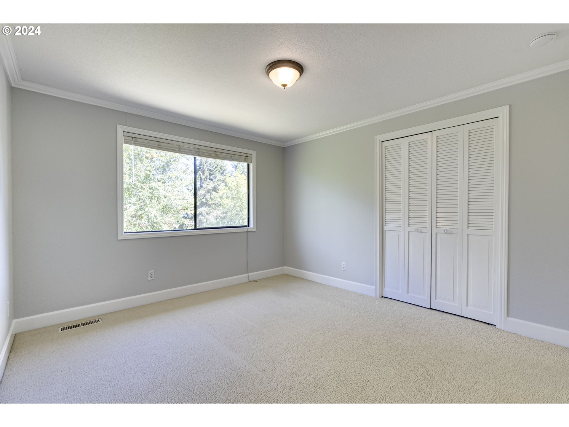17644 TREE TOP LN