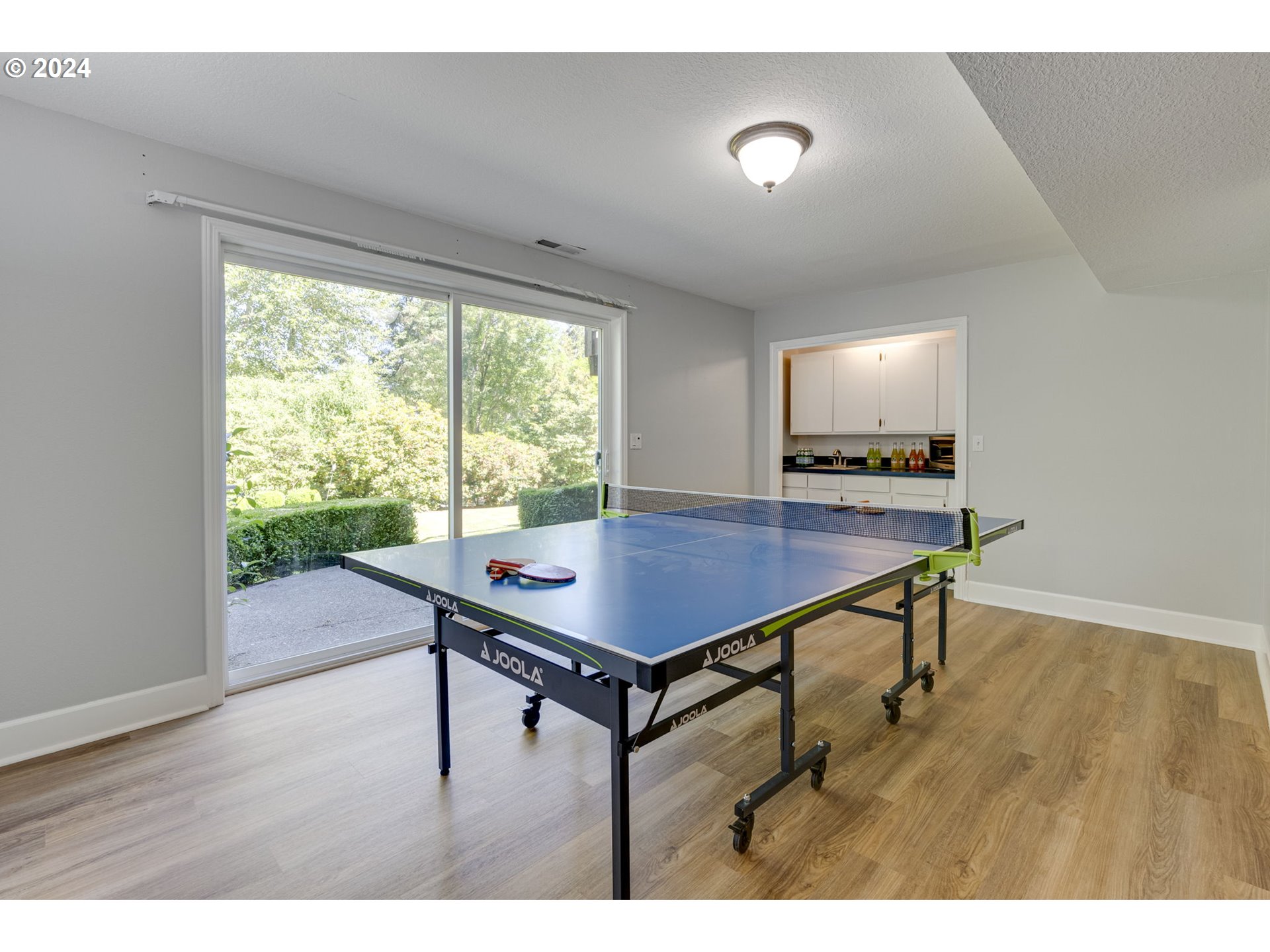 17644 TREE TOP LN