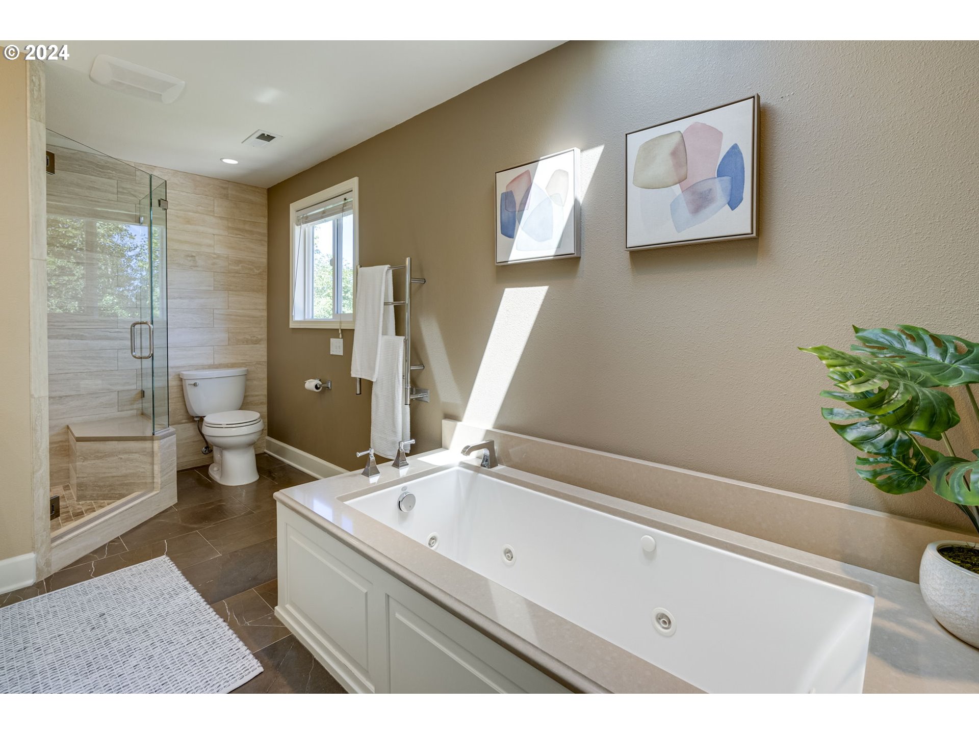 17644 TREE TOP LN