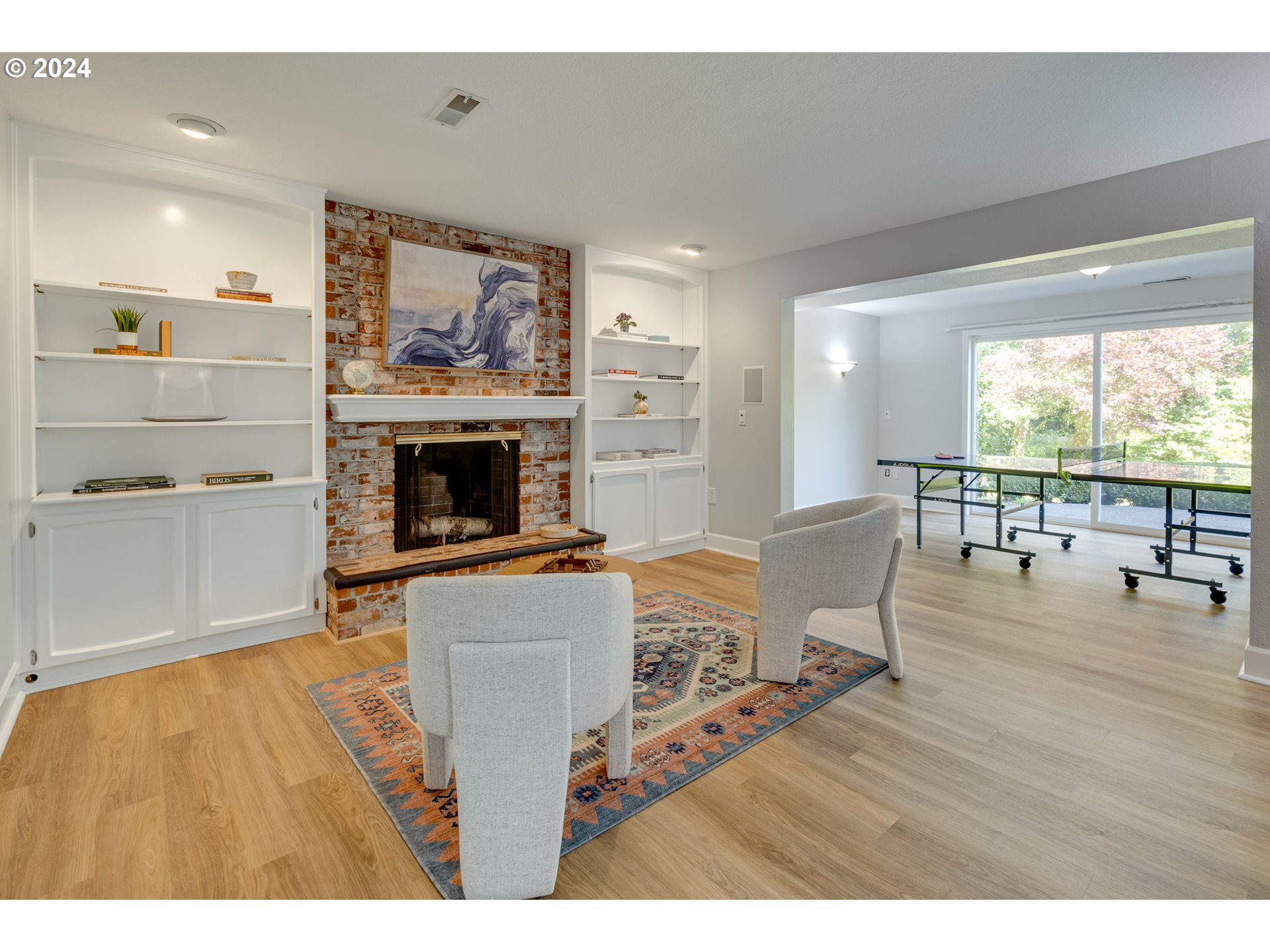 17644 TREE TOP LN