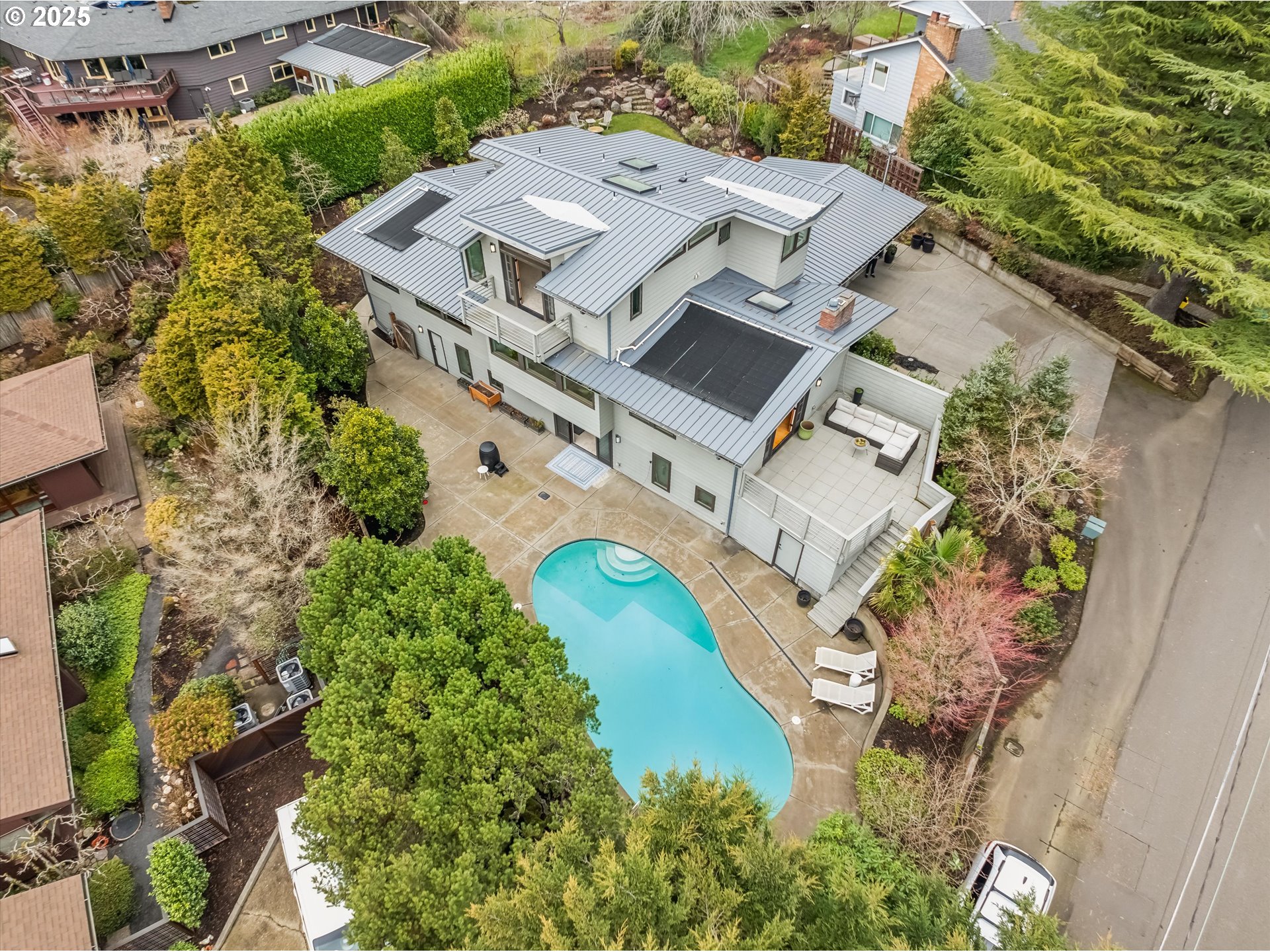 3825 SW JERALD CT