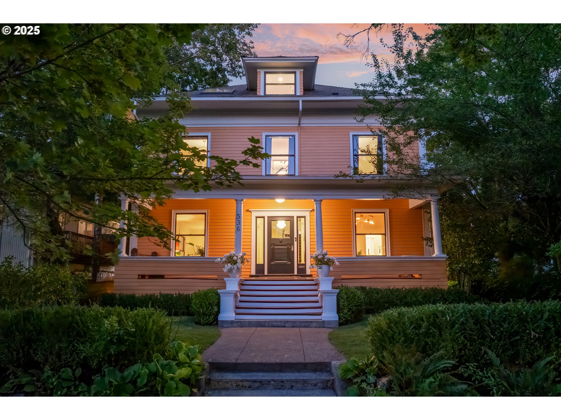 536 SE 17TH AVE