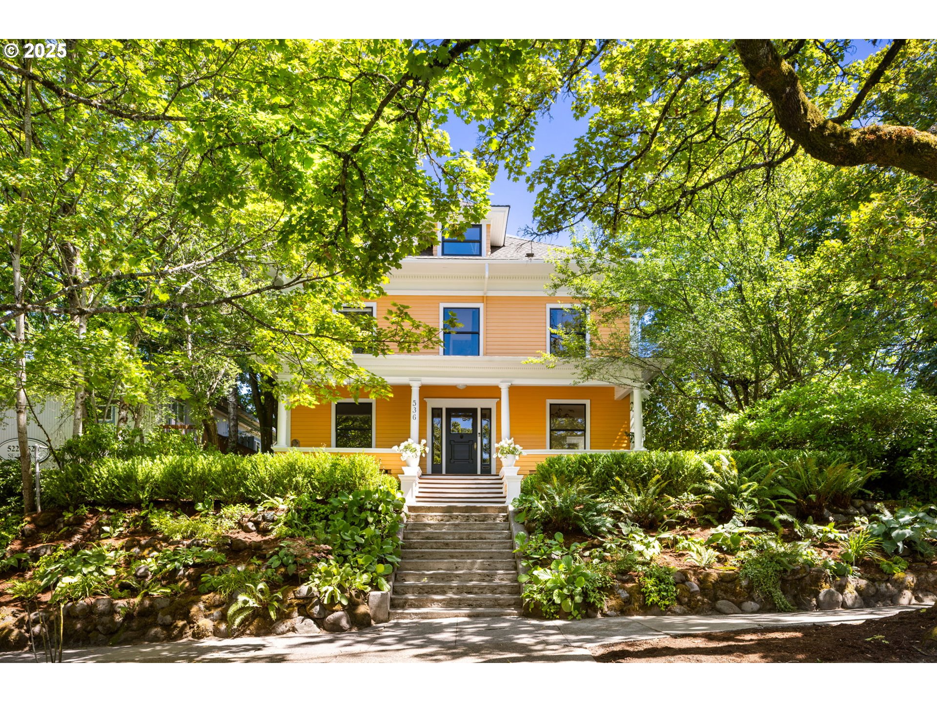 536 SE 17TH AVE