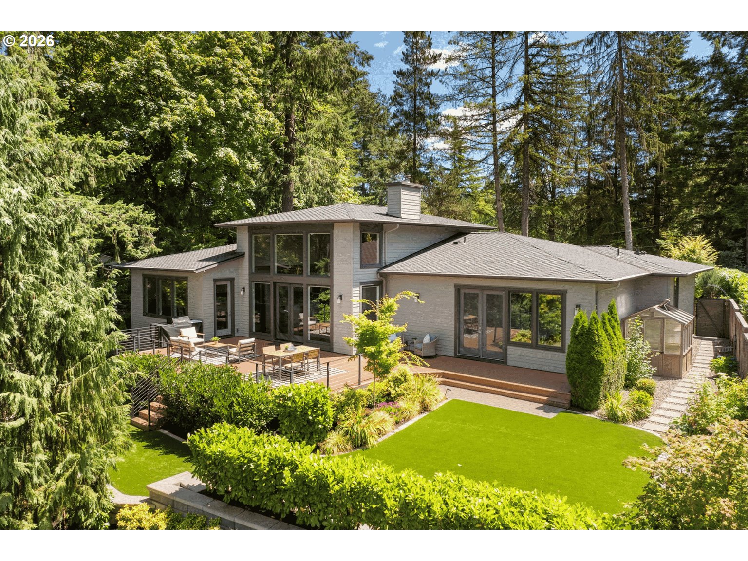 1923 MAPLELEAF CT