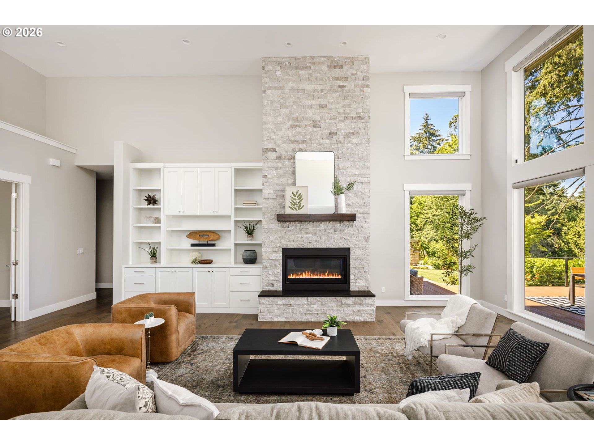1923 MAPLELEAF CT
