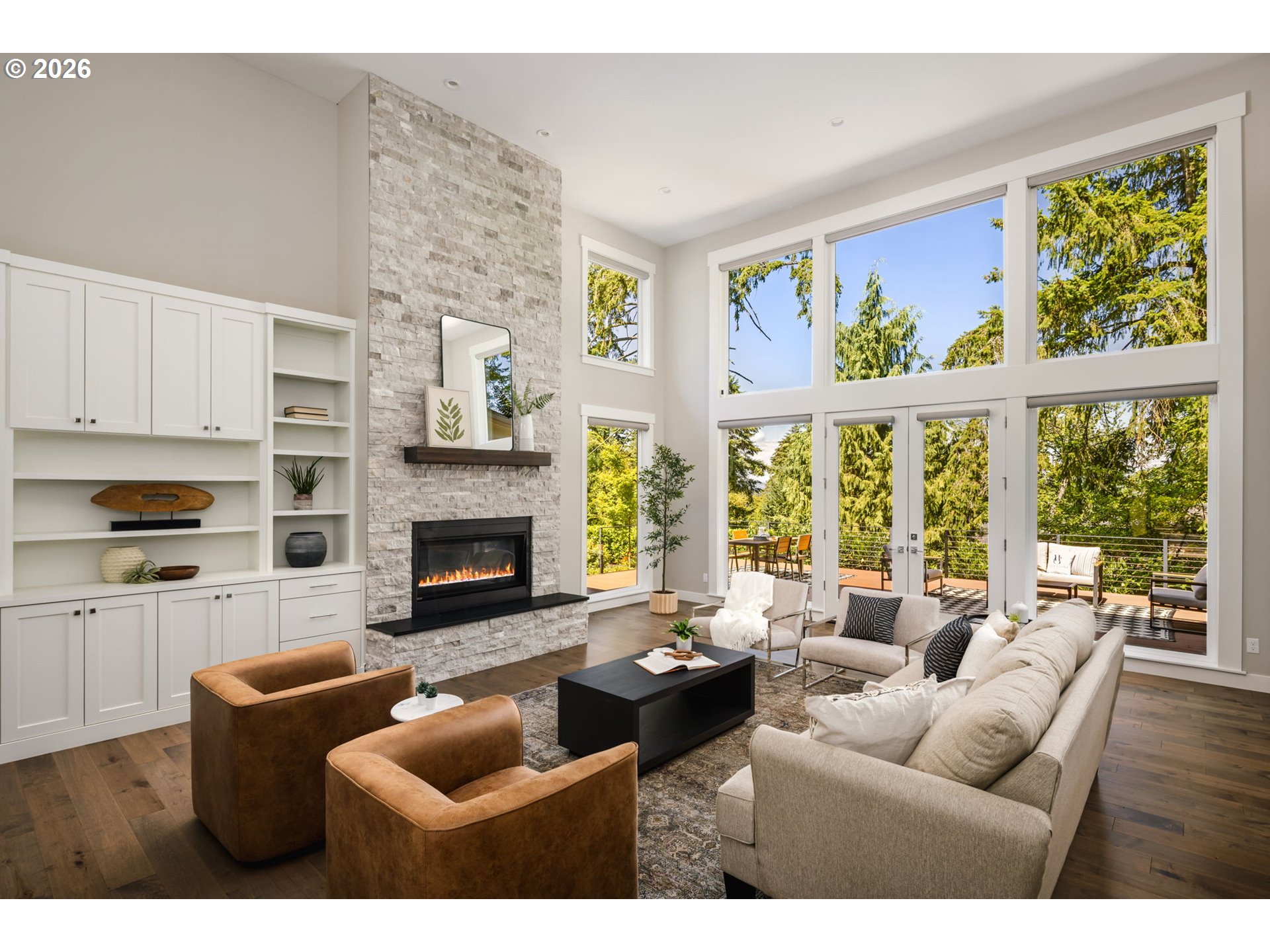 1923 MAPLELEAF CT