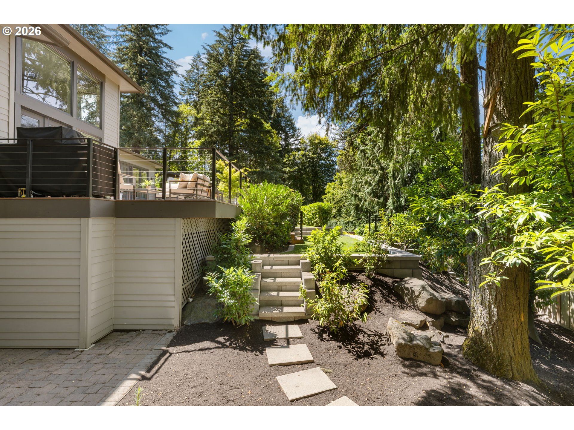 1923 MAPLELEAF CT