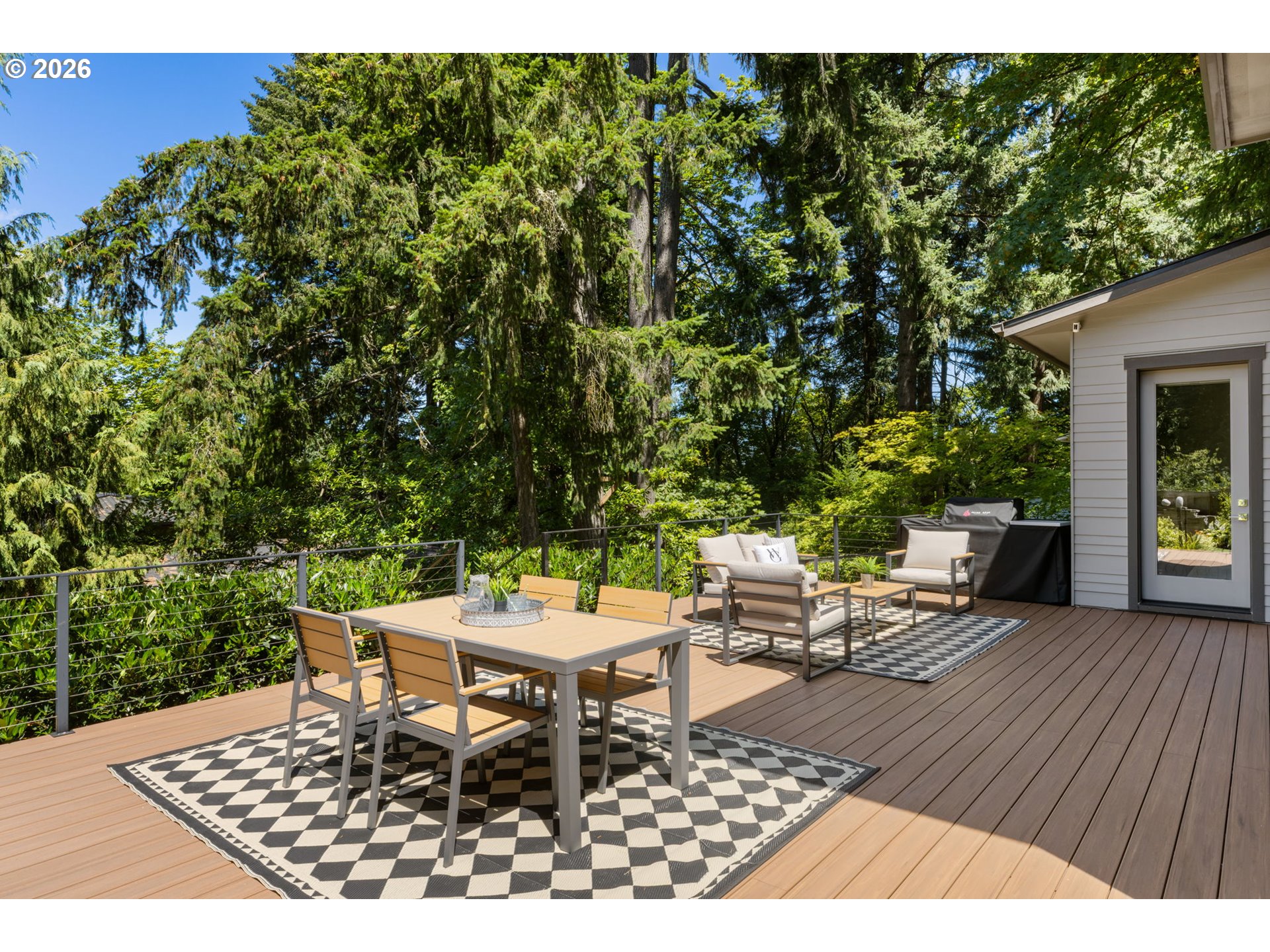 1923 MAPLELEAF CT