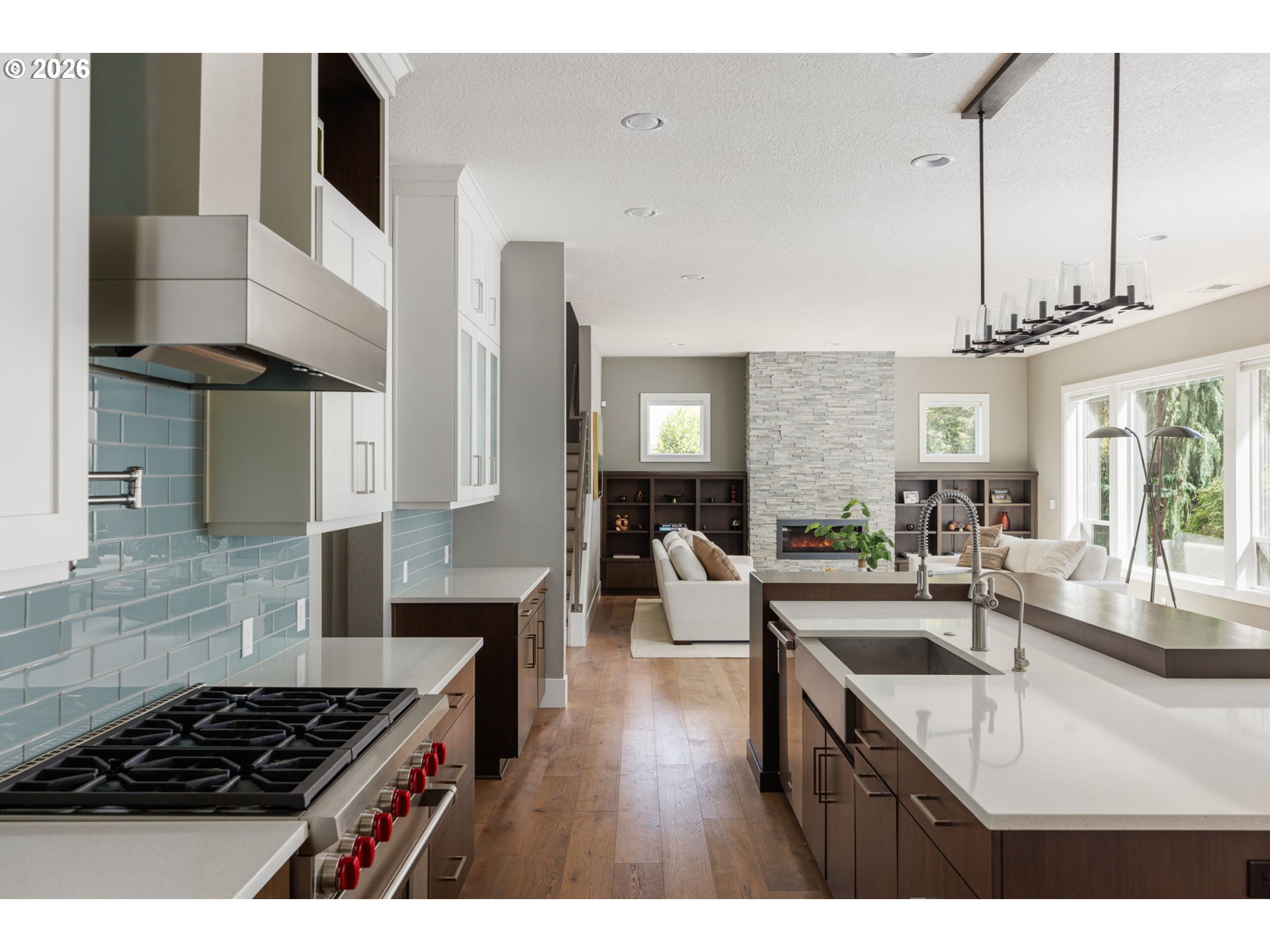 2600 GLENMORRIE DR