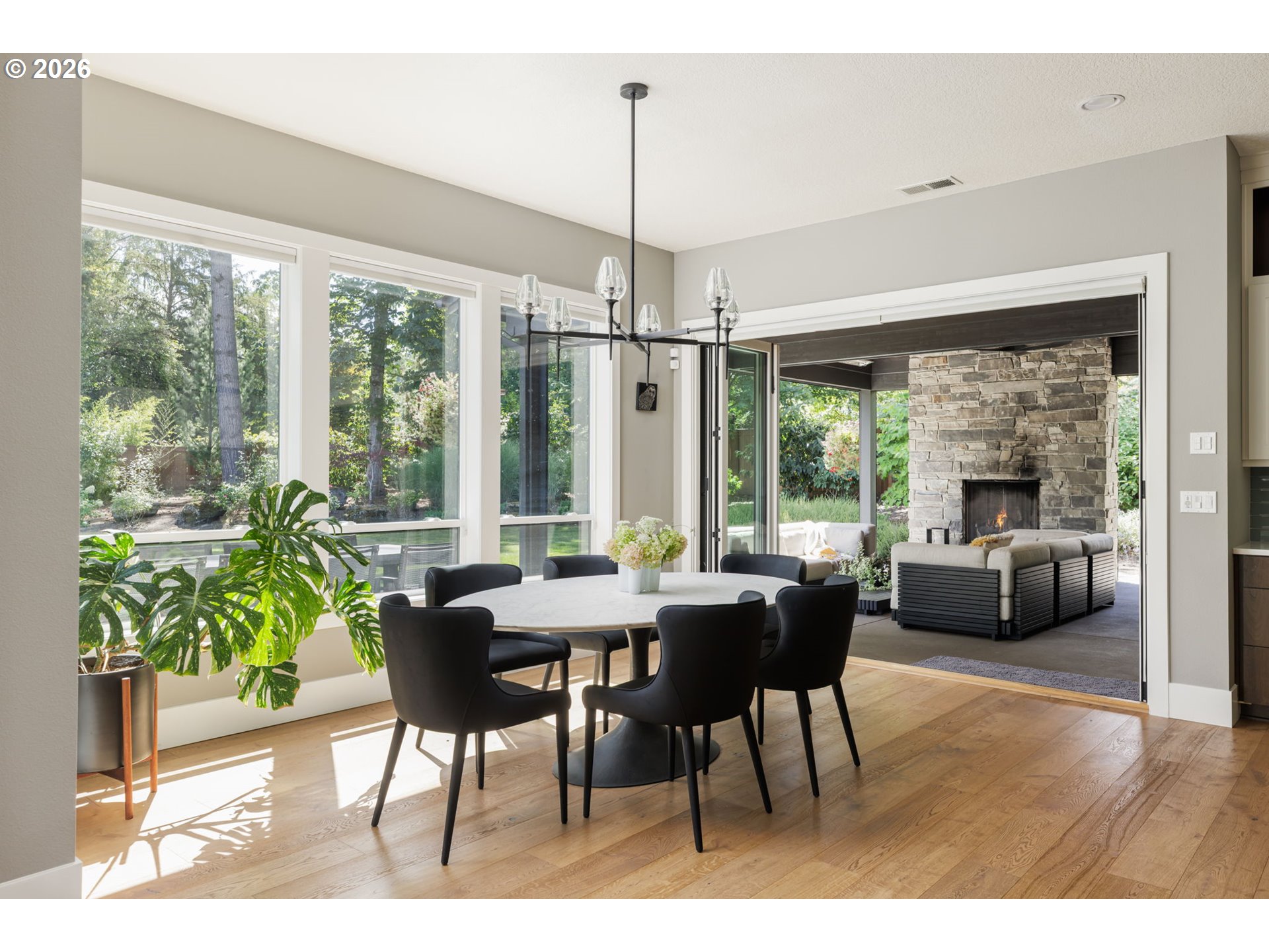 2600 GLENMORRIE DR