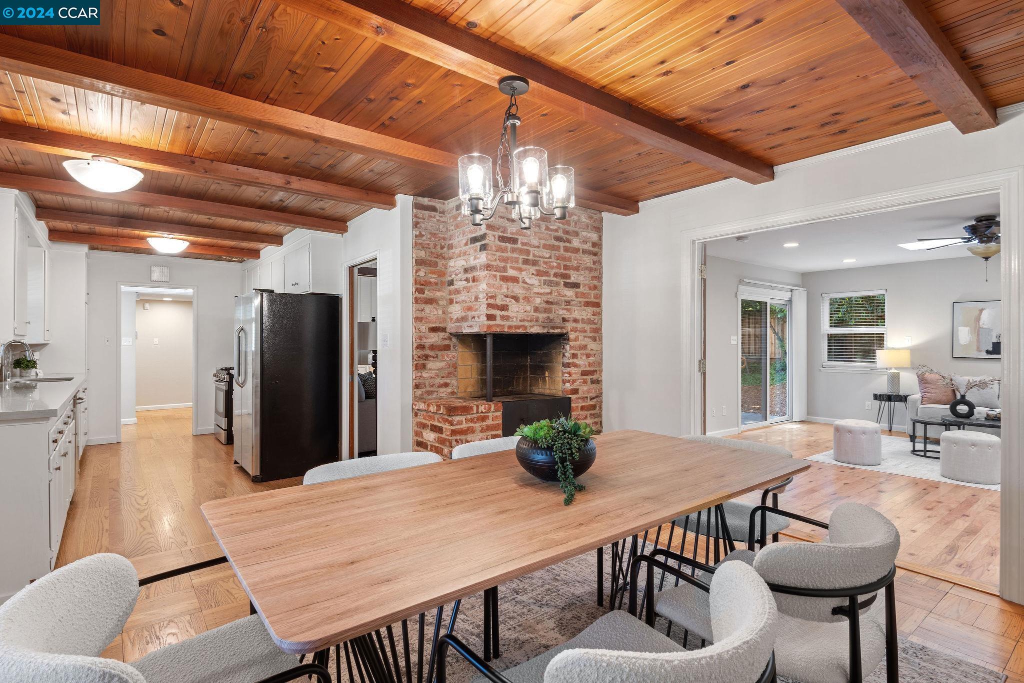 1195 Elmwood Dr