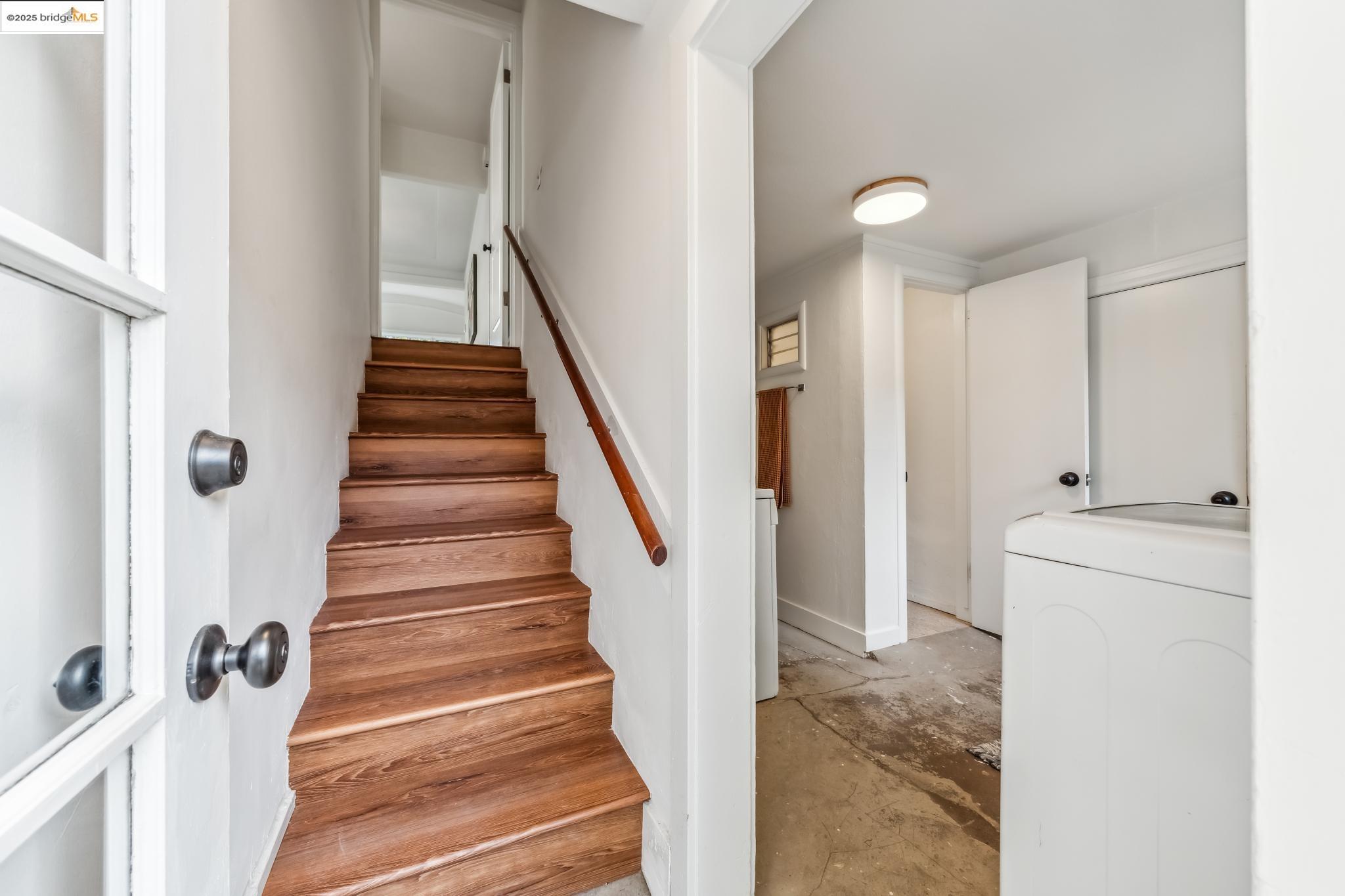 2745 Grande Vista Ave