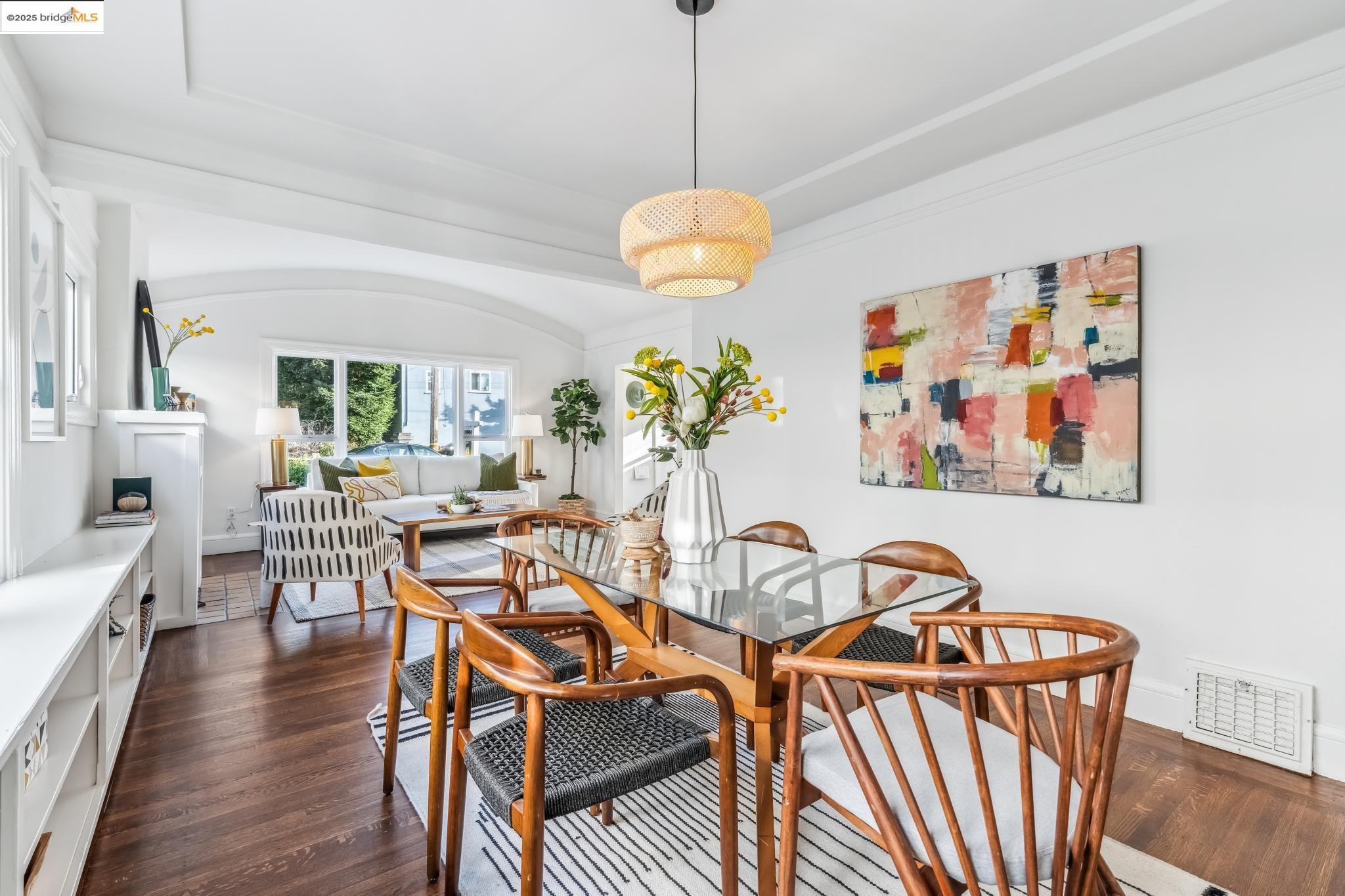 2745 Grande Vista Ave