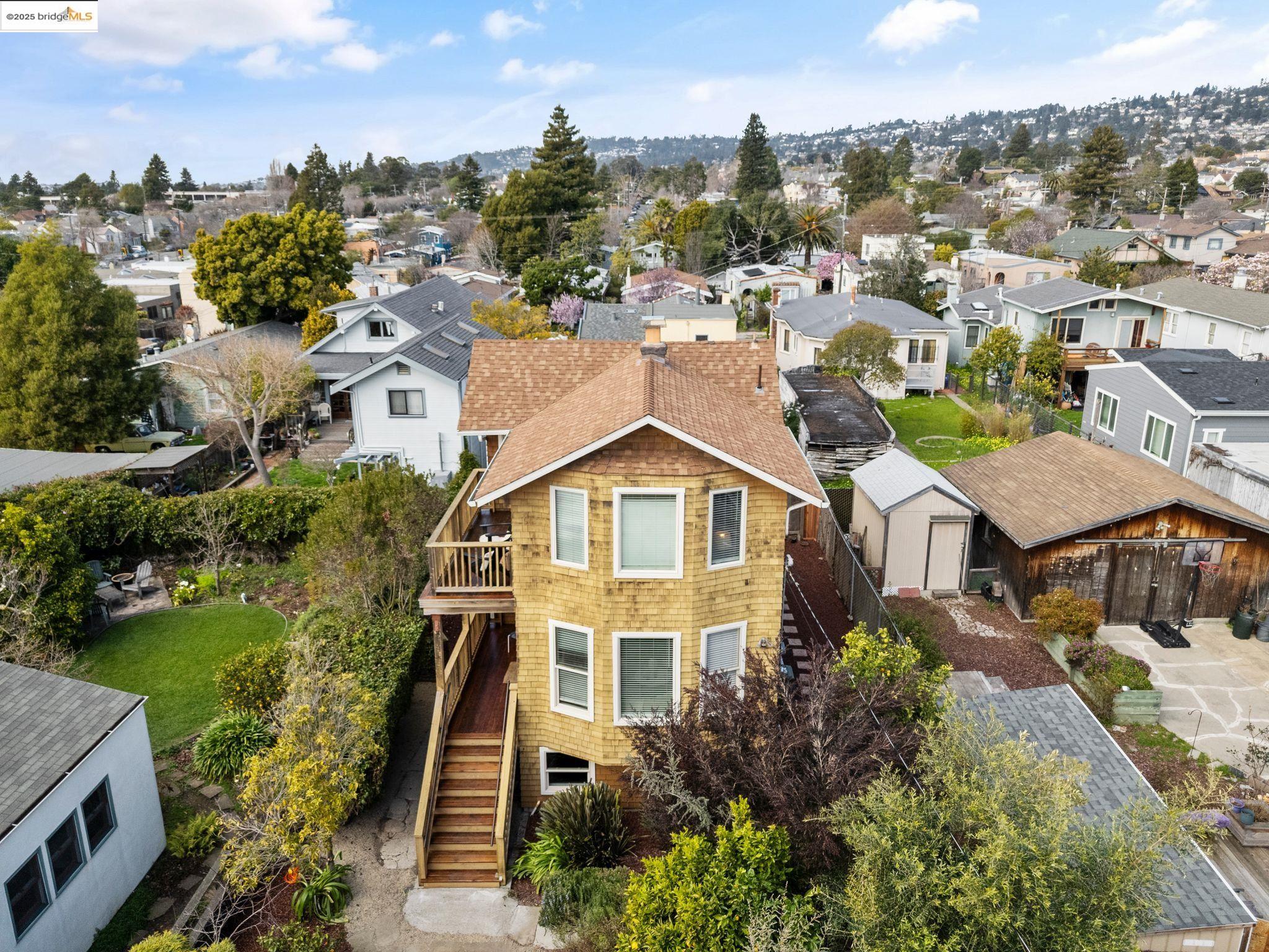 1527 Virginia Street