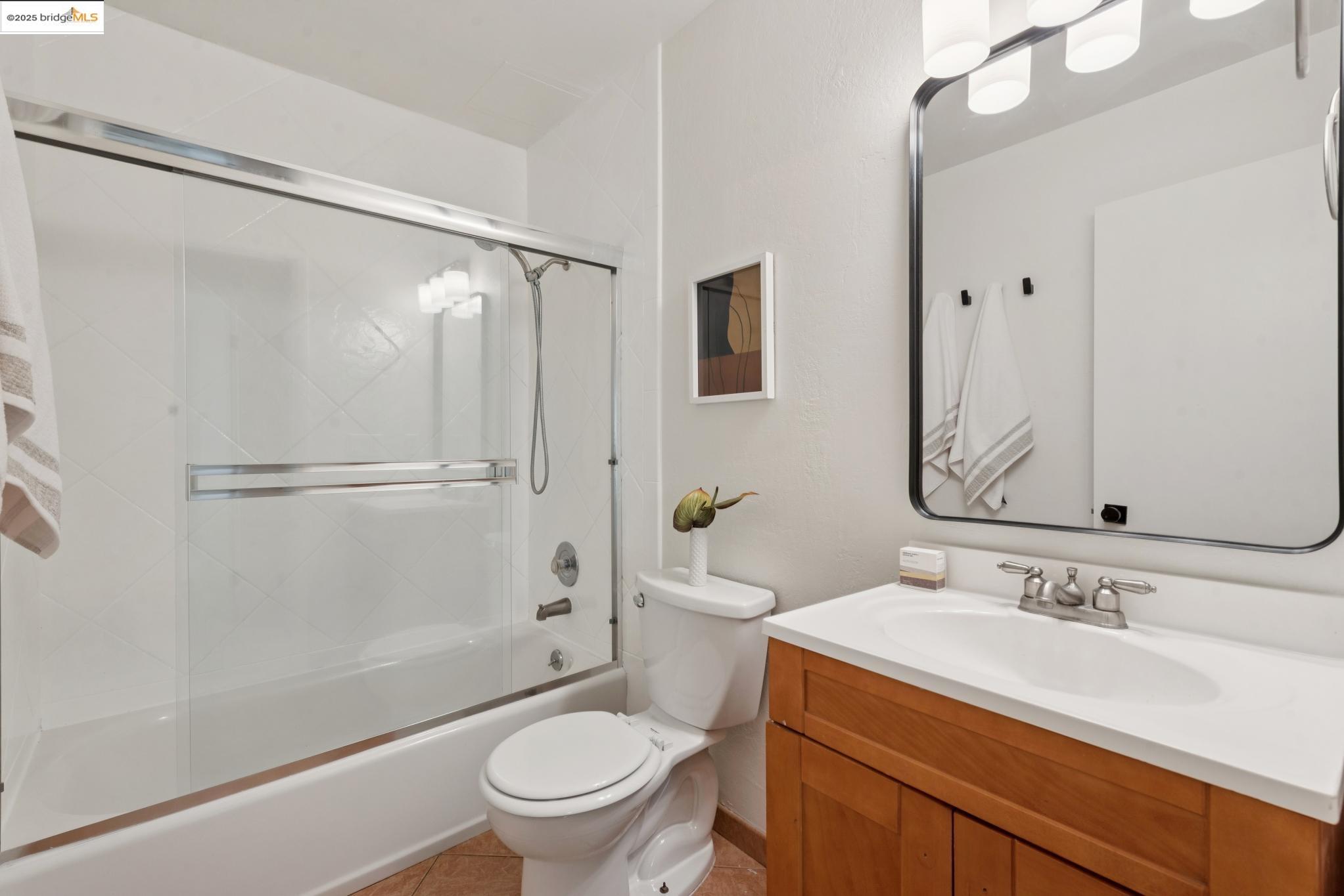 150 Pearl St # 212