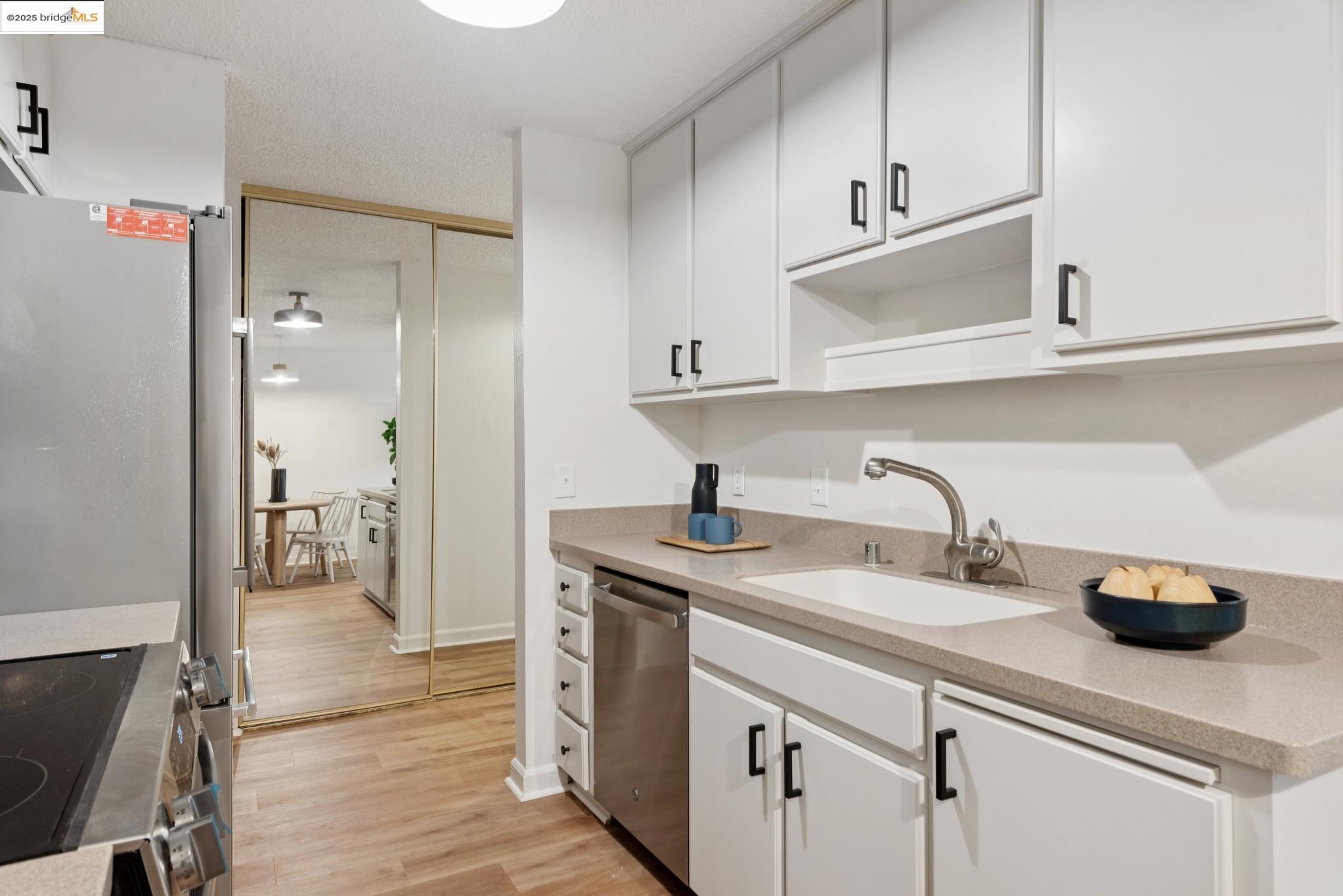 150 Pearl St # 212