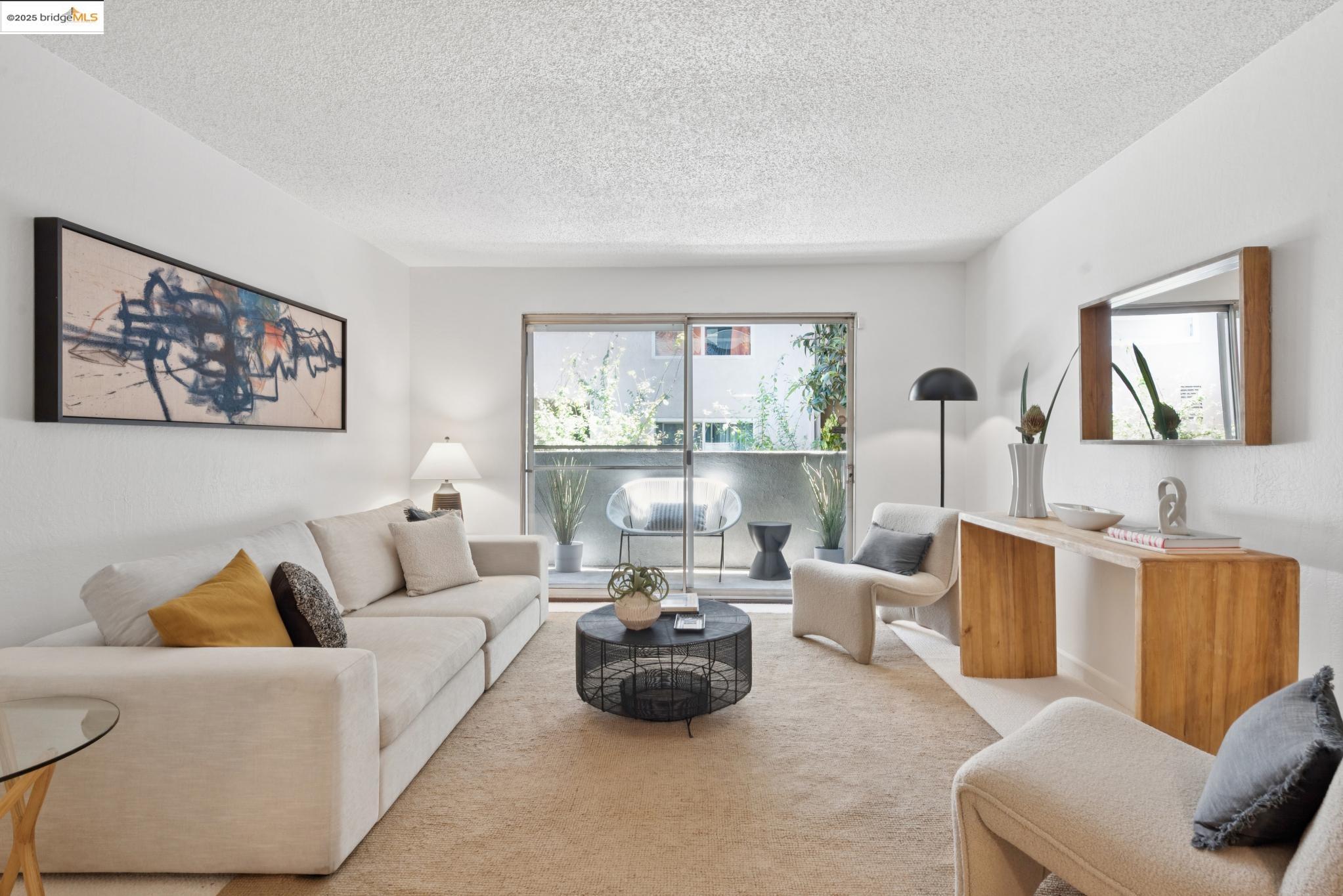 150 Pearl St # 212