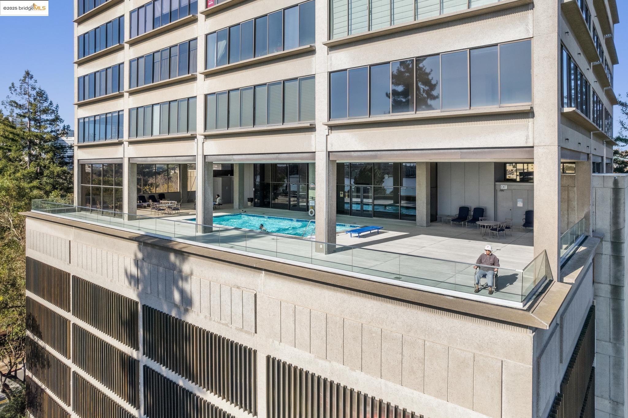565 Bellevue Ave # 806