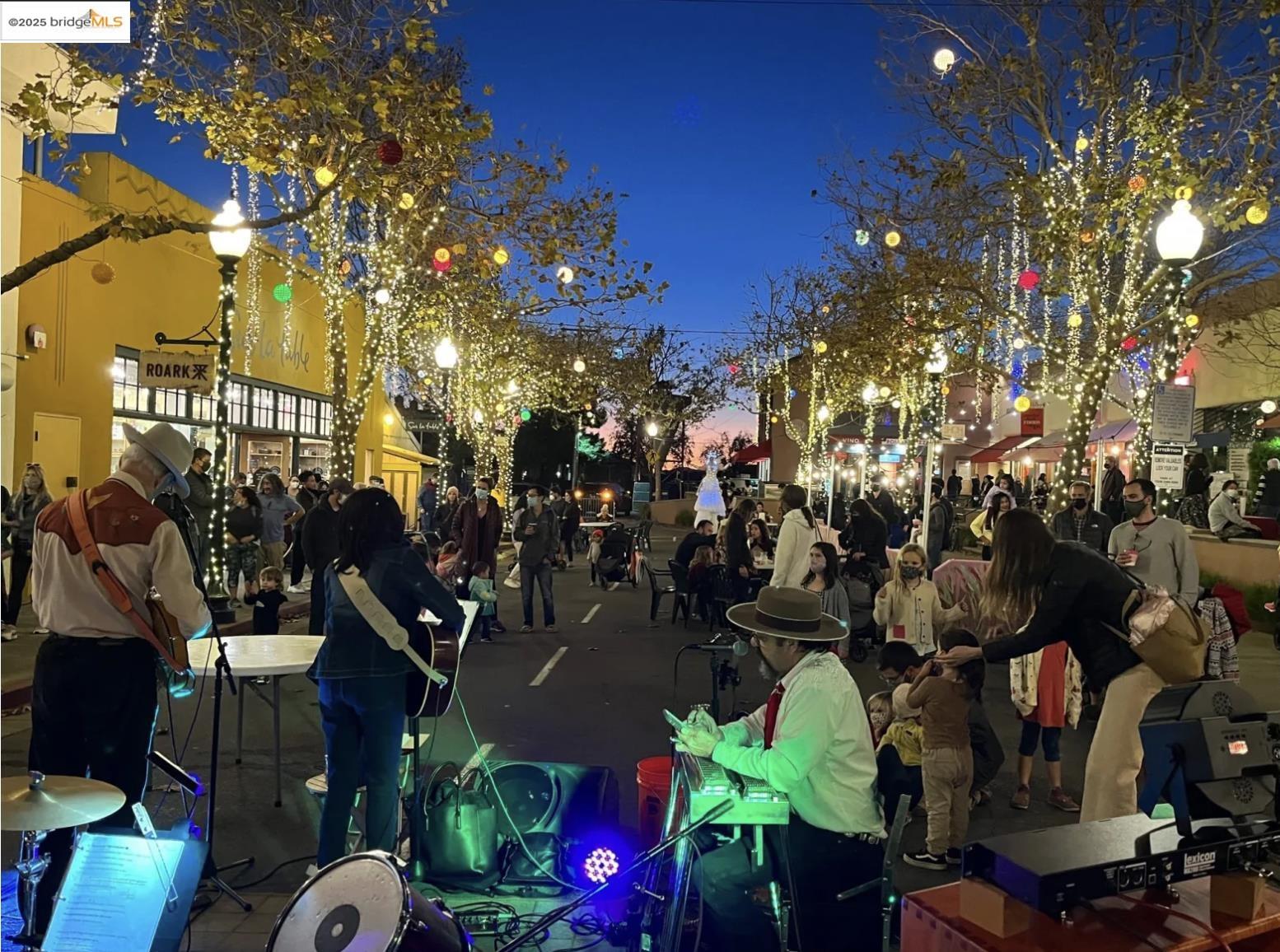 800 Delaware St # 1807