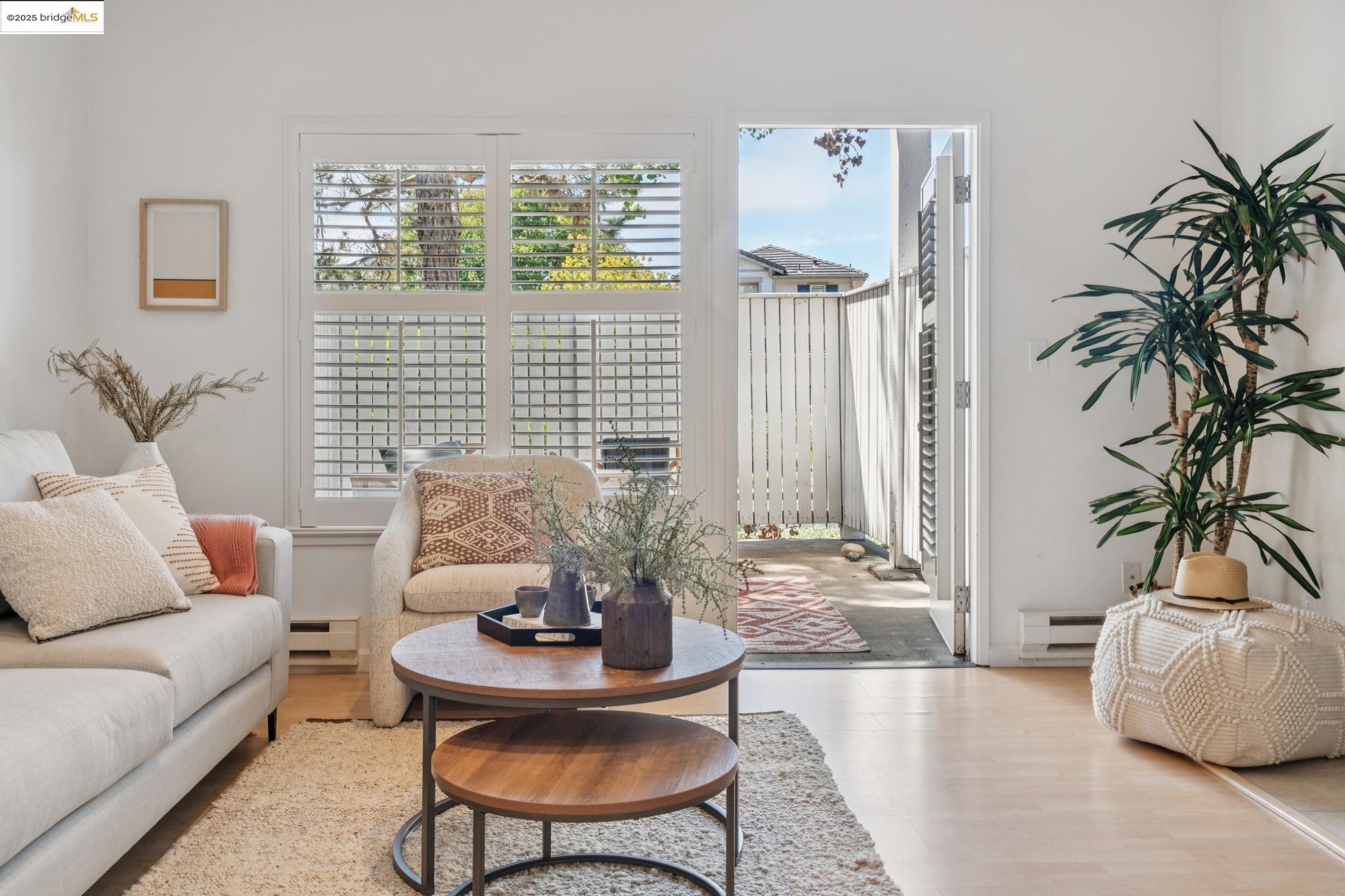 27 Bayside Ct