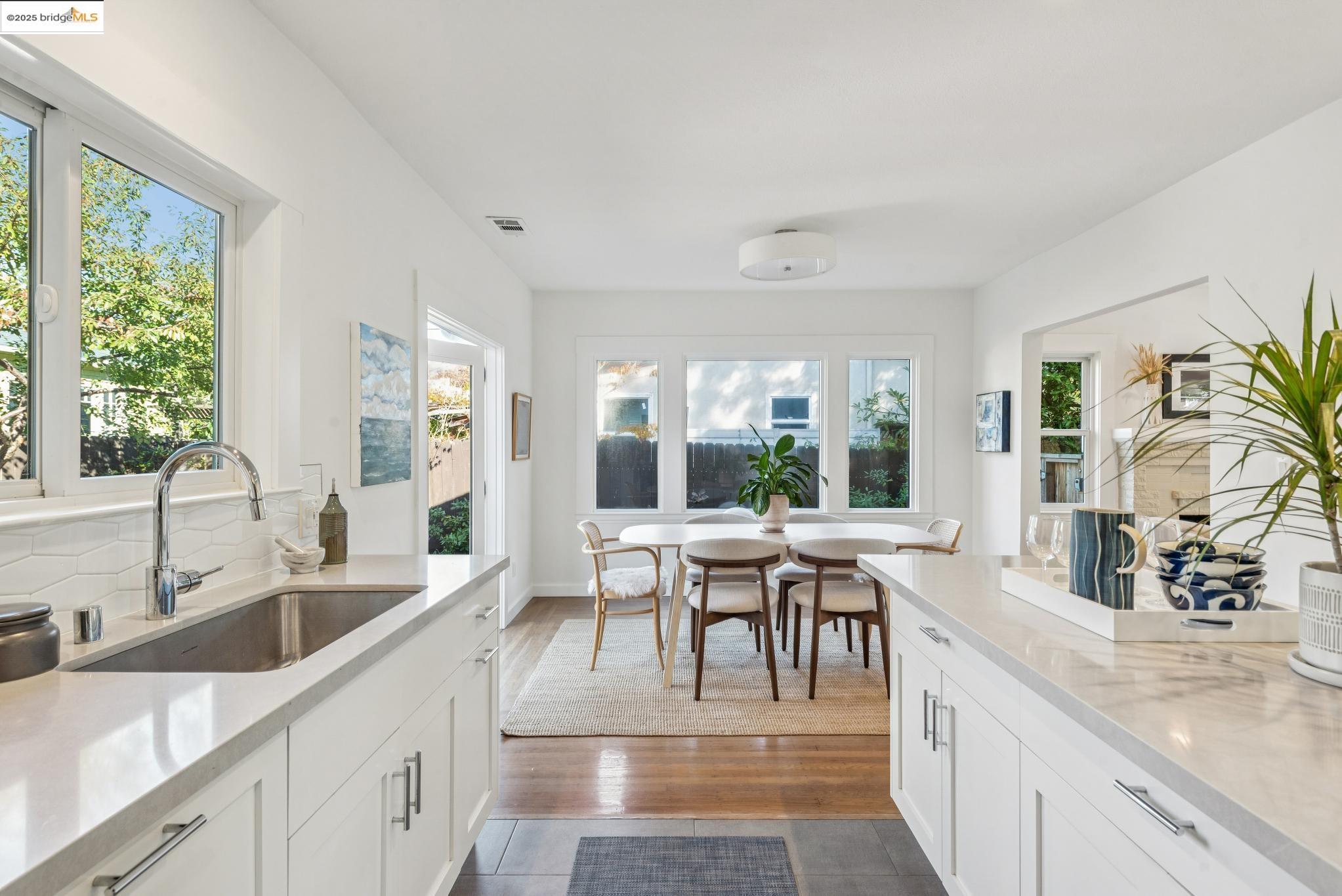 468 60th St, Oakland