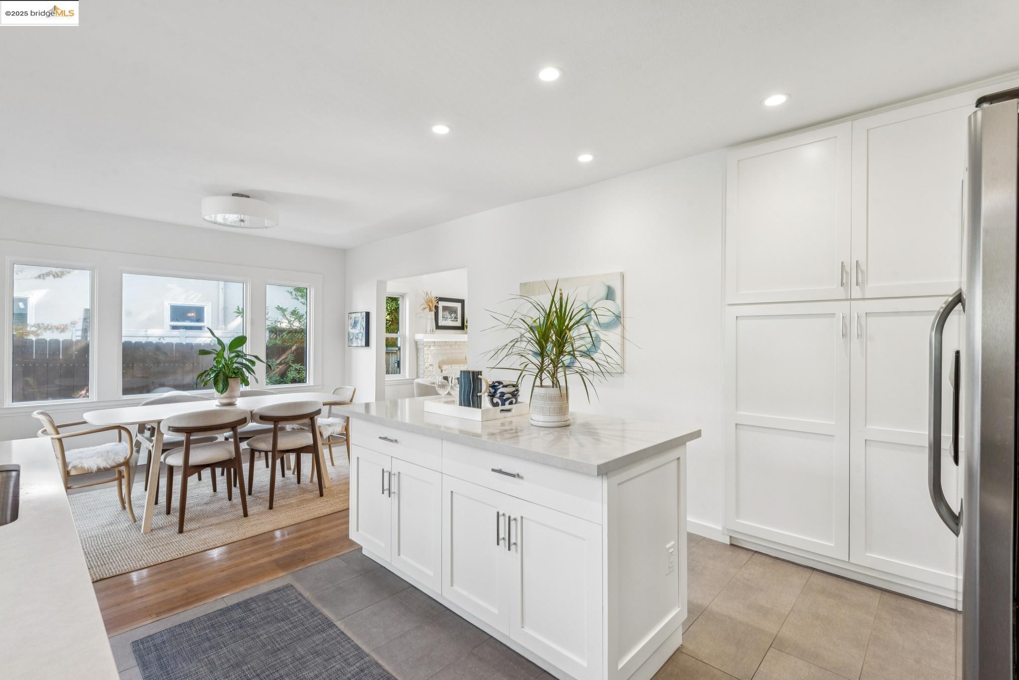 468 60th St, Oakland