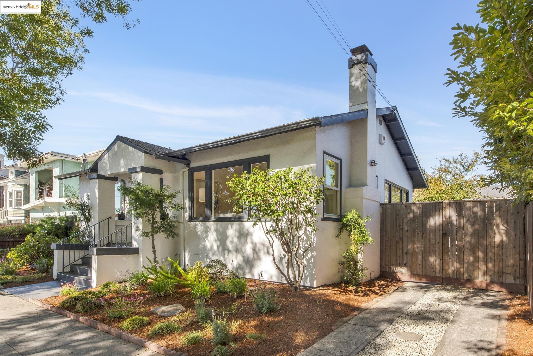 468 60th St, Oakland