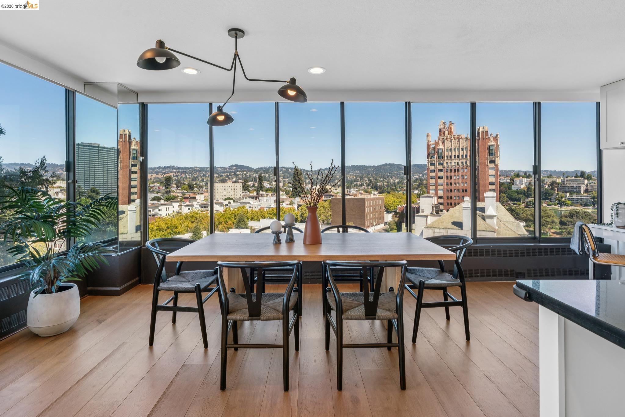 565 Bellevue Ave # 806