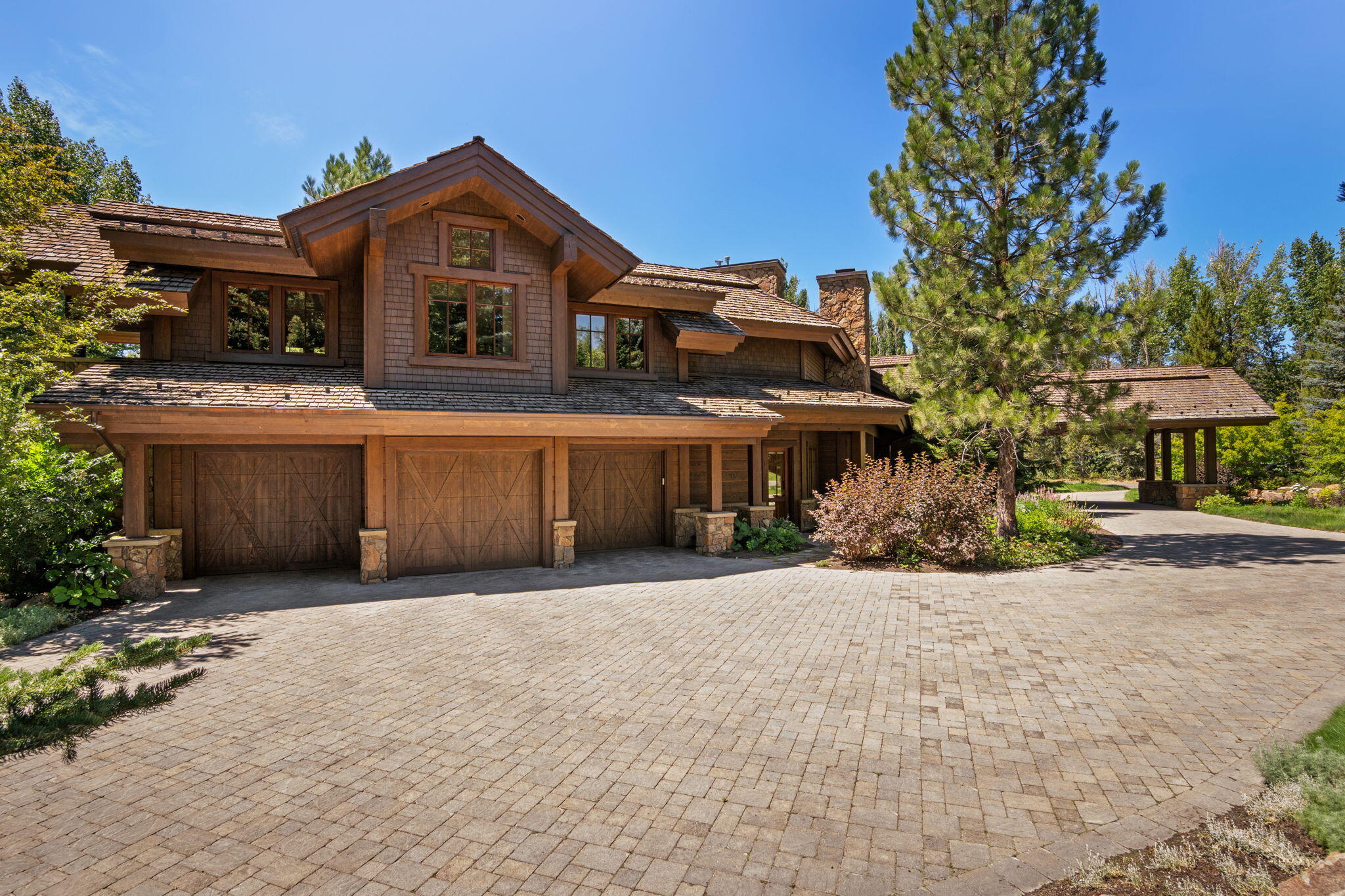 600 Northwood Way