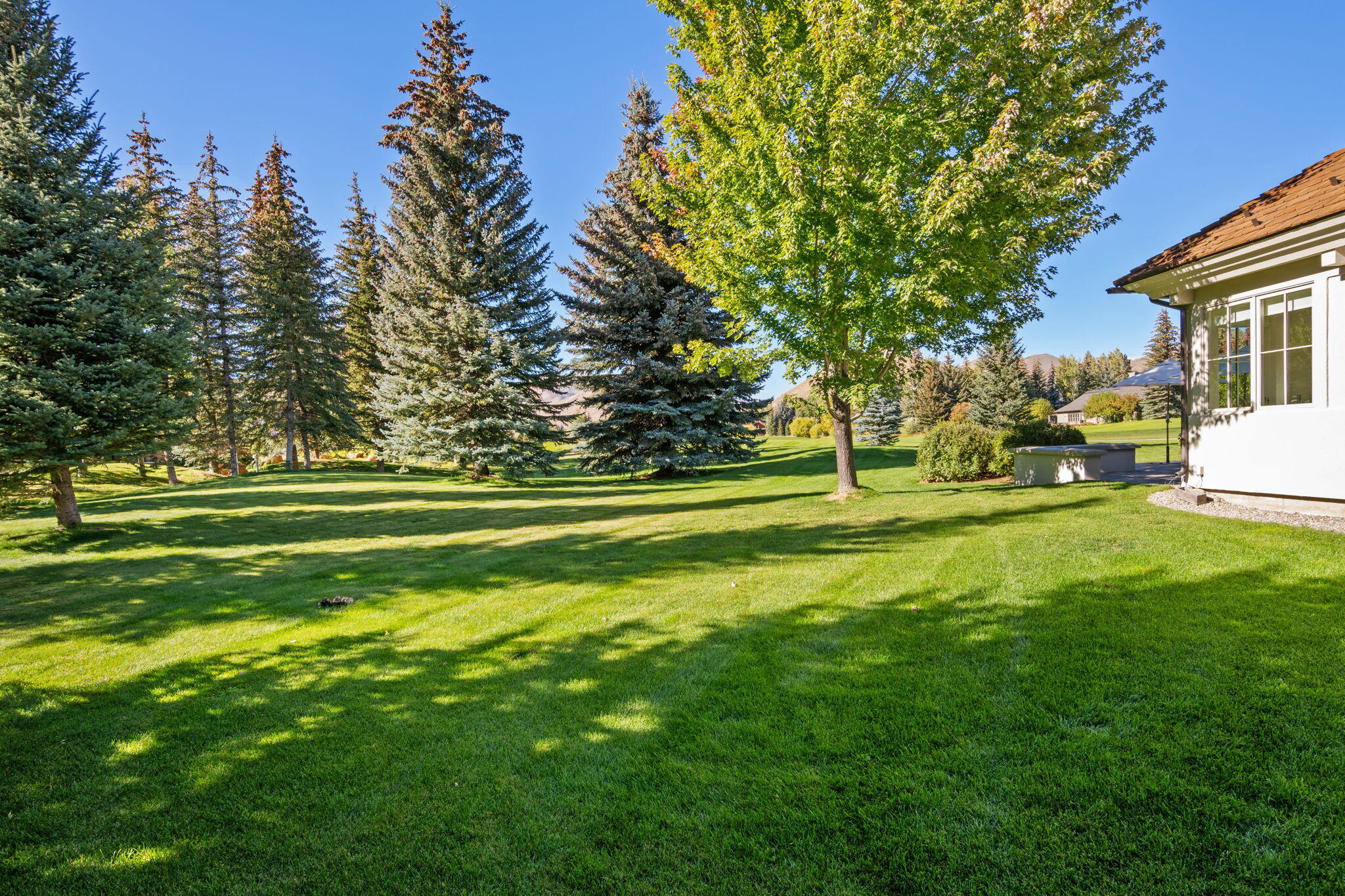 11 HIDDEN LAKE Dr