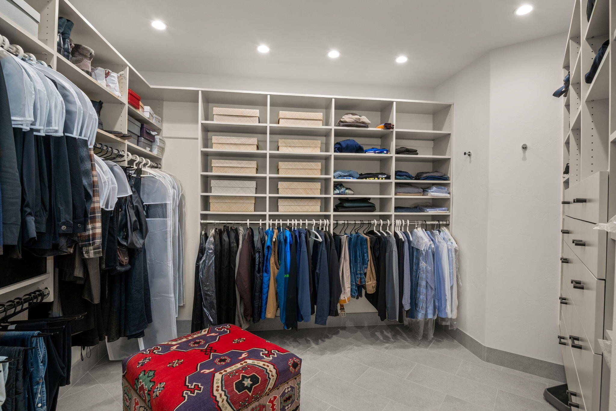 11 HIDDEN LAKE Dr