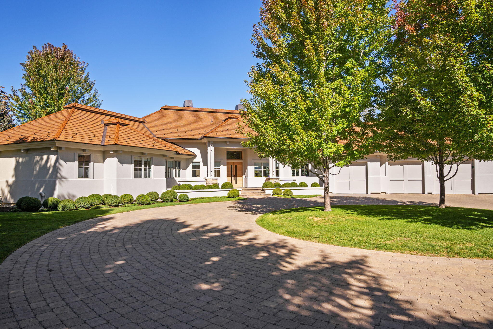 11 HIDDEN LAKE Dr