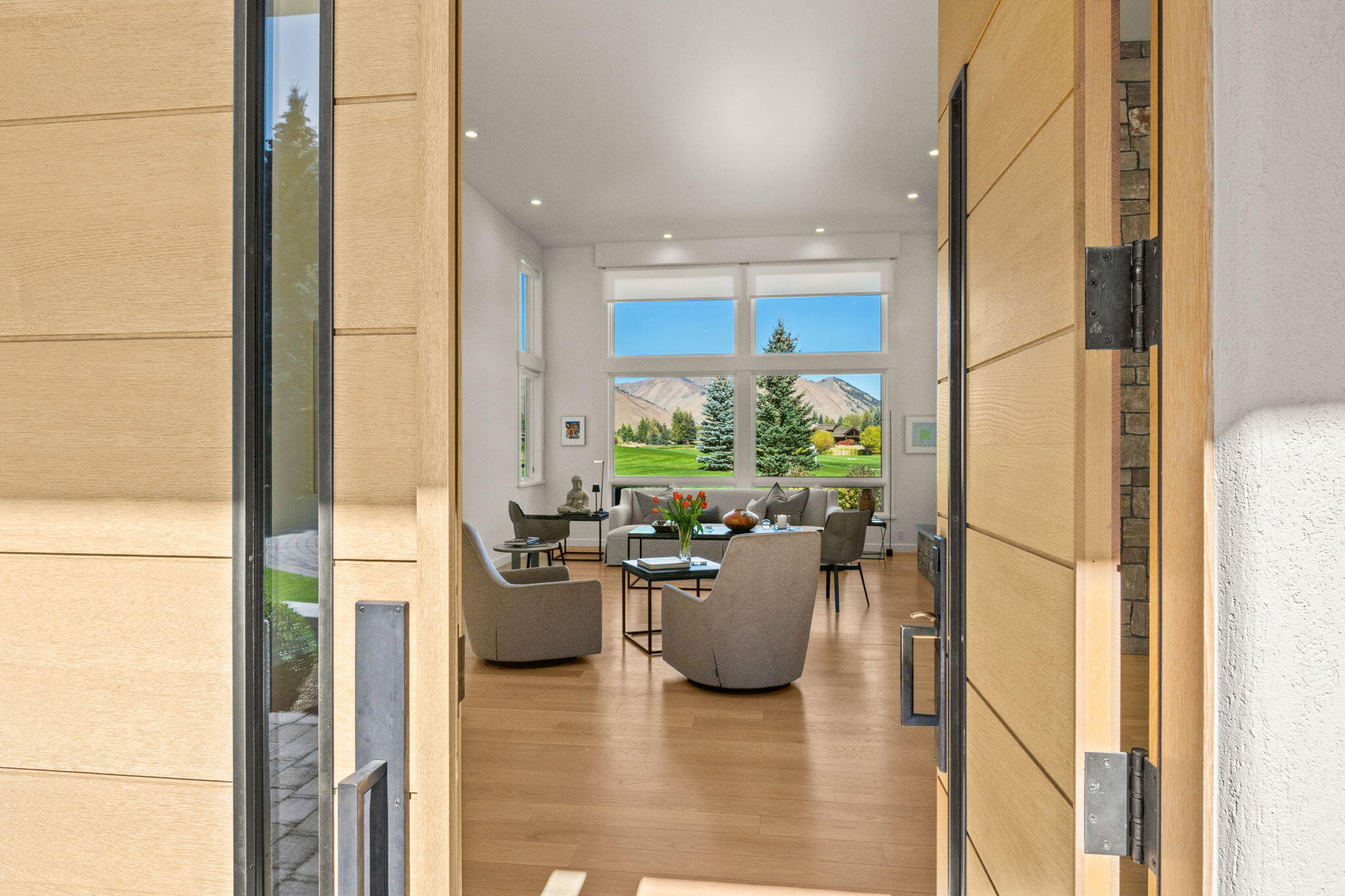 11 HIDDEN LAKE Dr