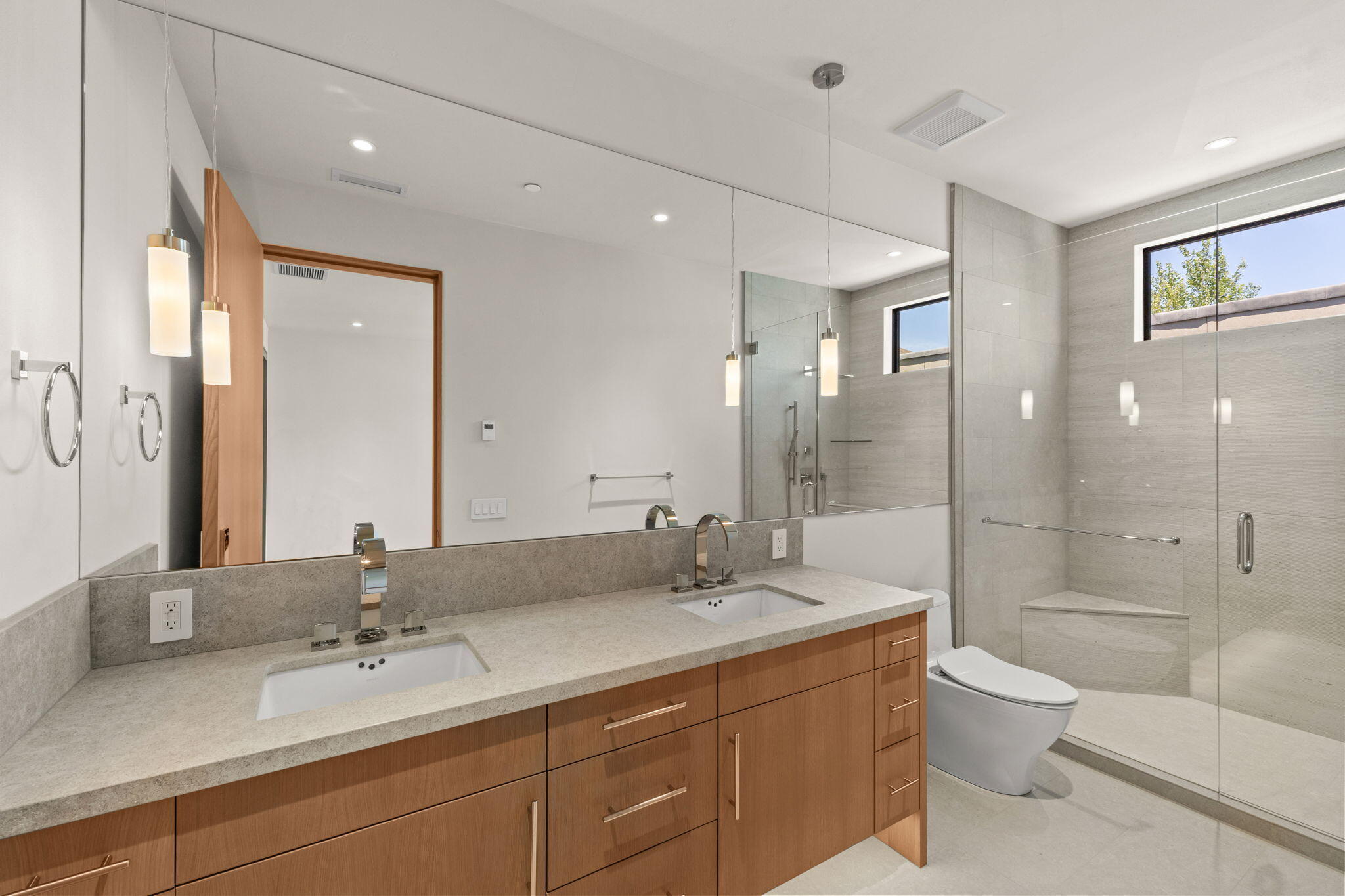 460 N Main St 302