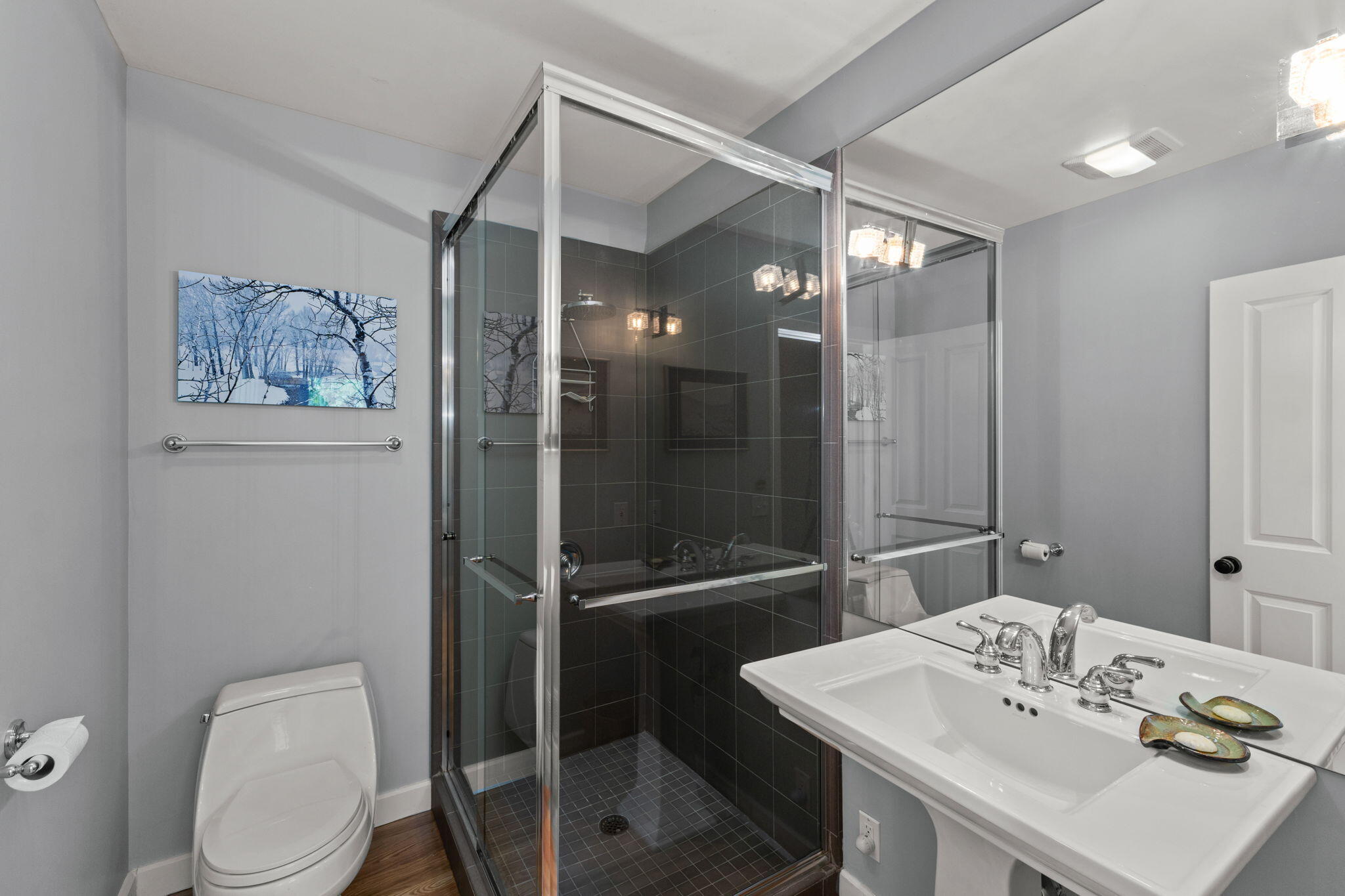 211 N 2nd Ave