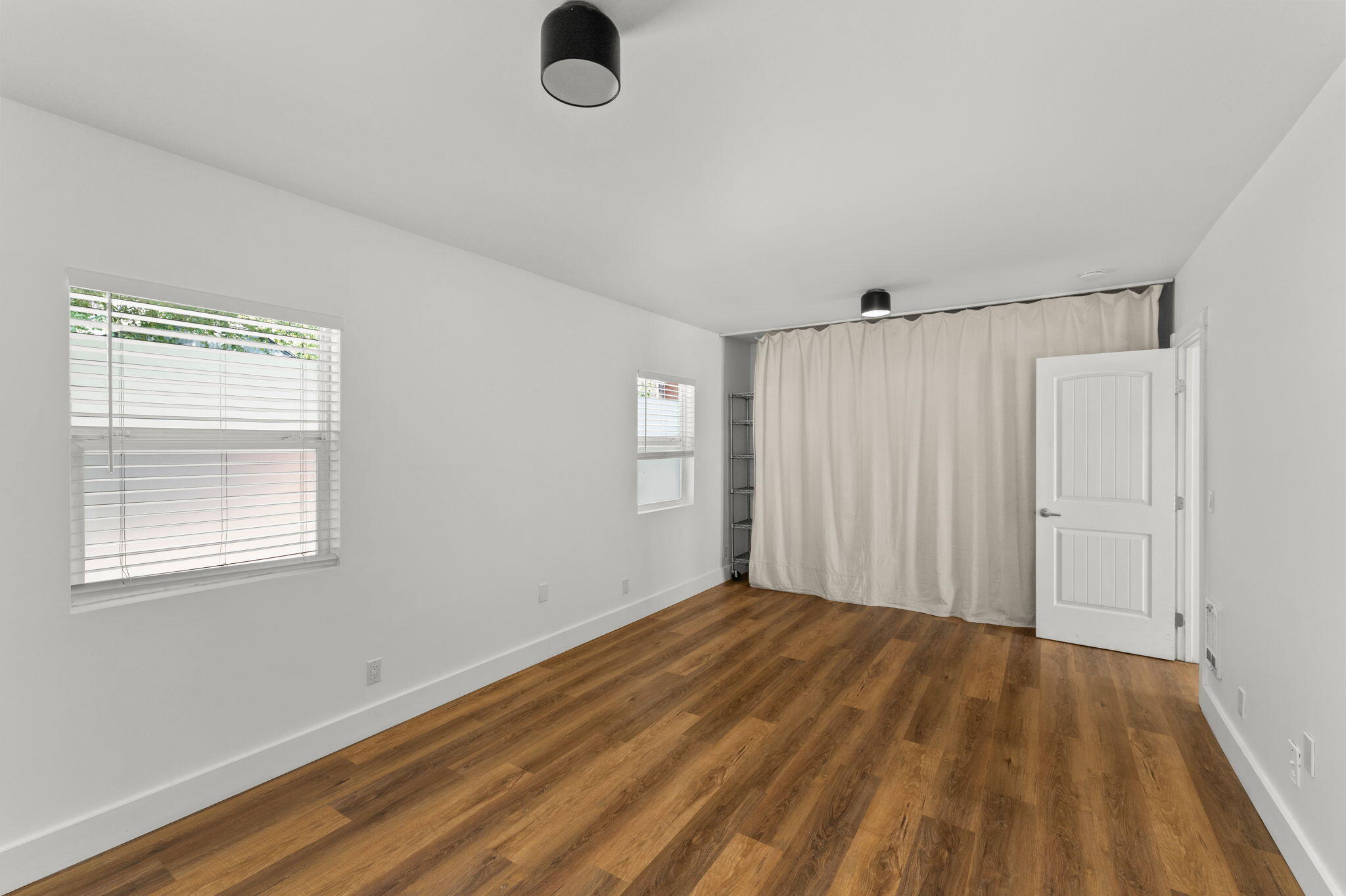 400 S 1st Ave
