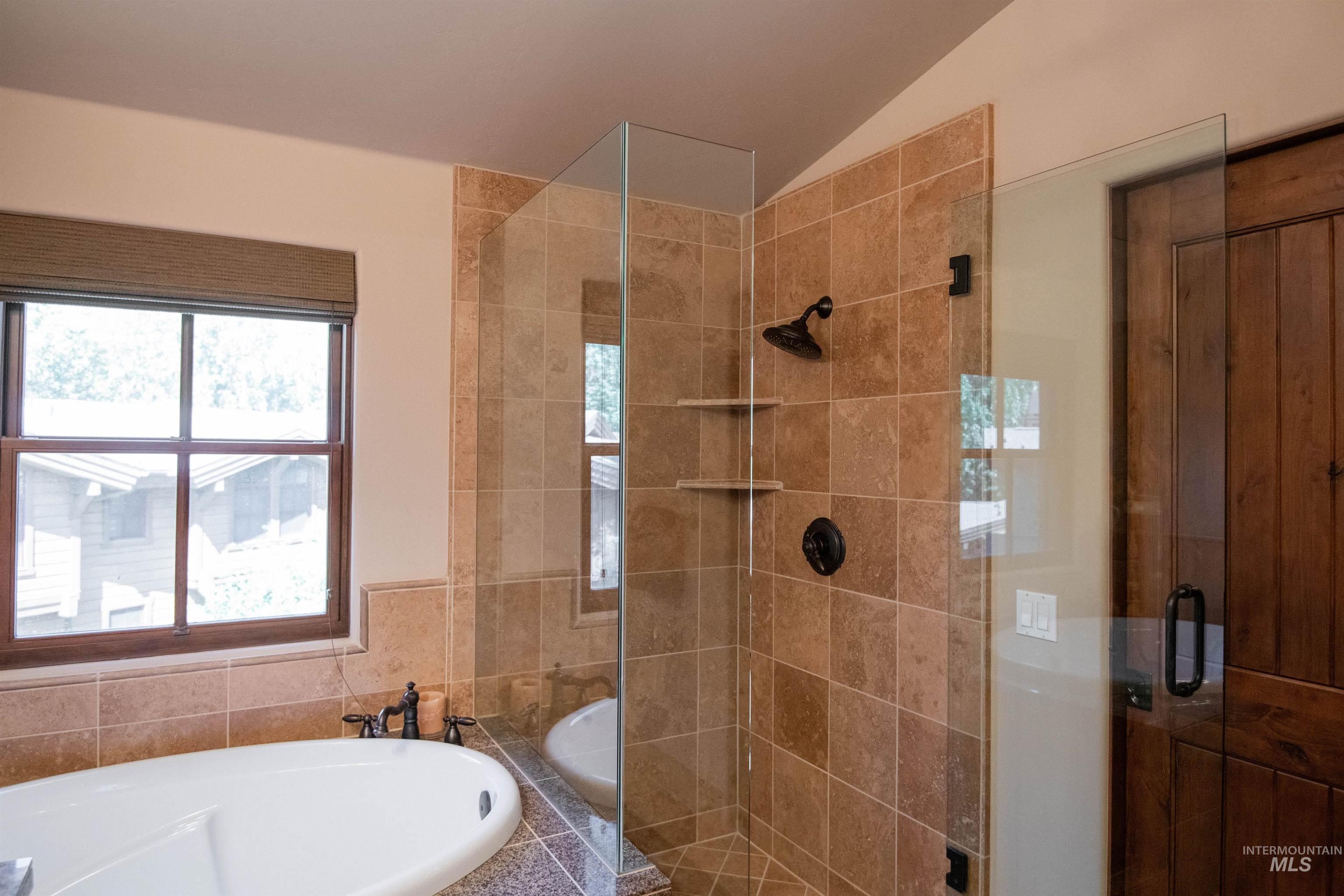 409 S Main # 6A Unit: #6A