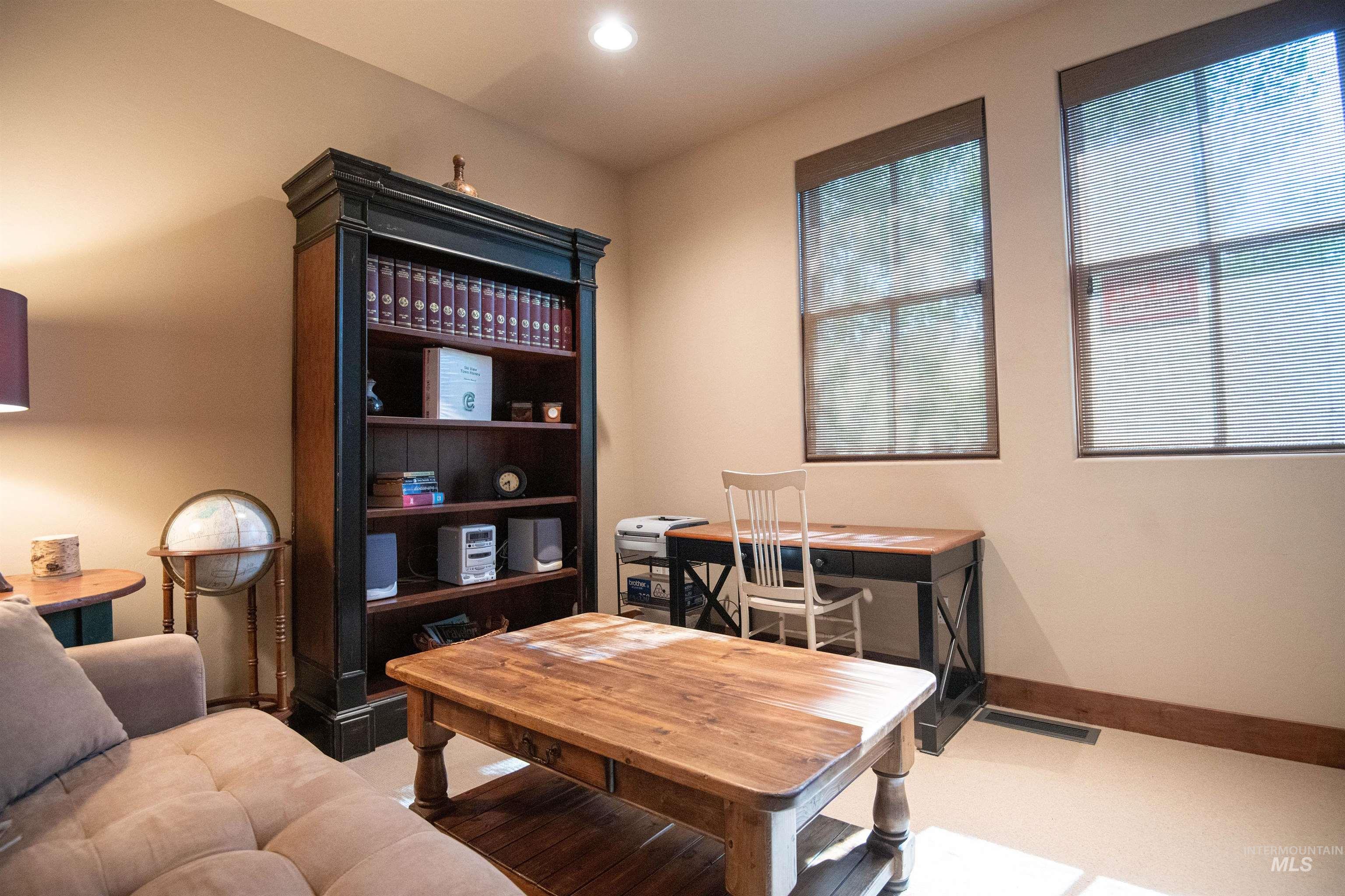 409 S Main # 6A Unit: #6A