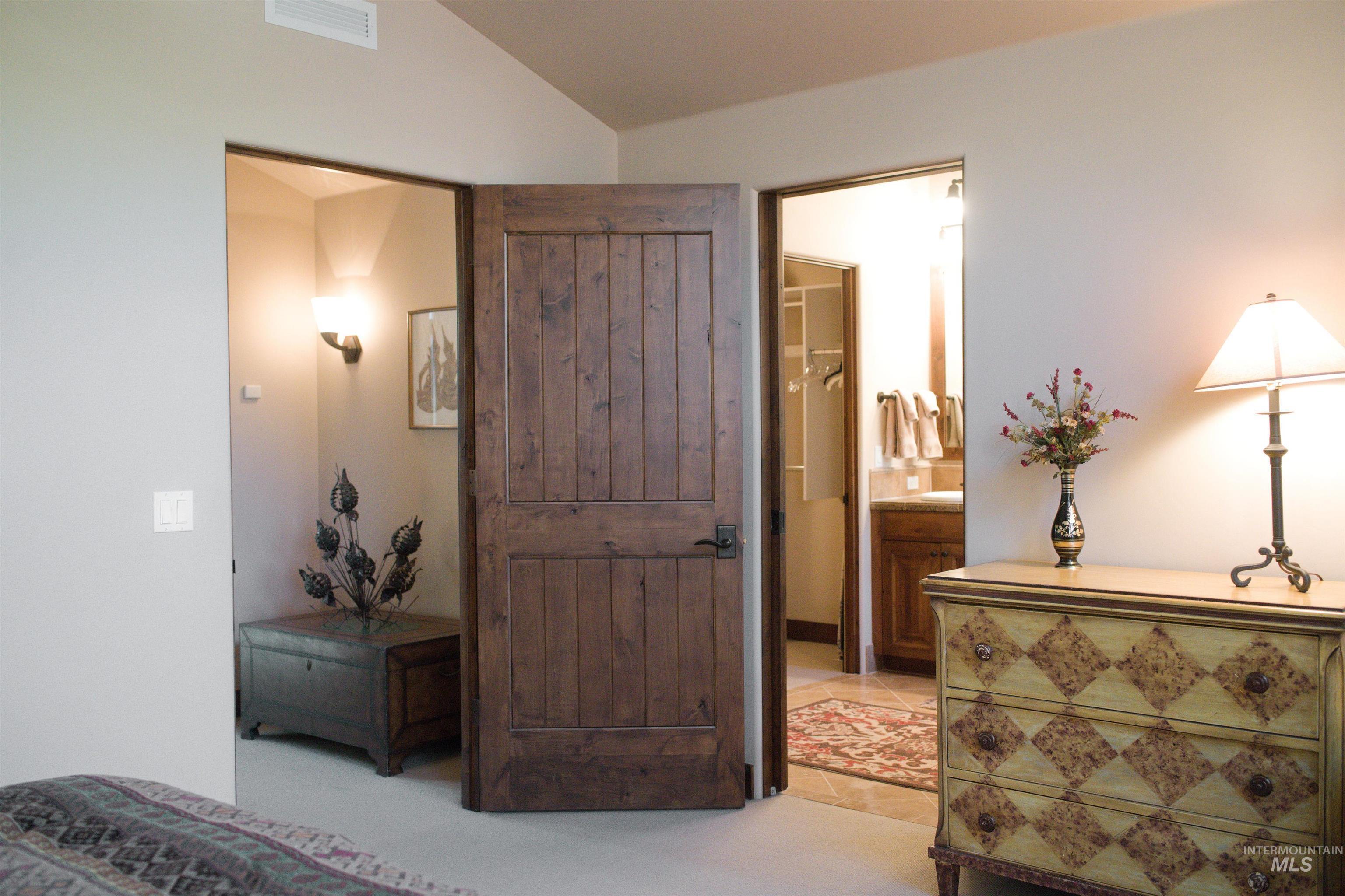 409 S Main # 6A Unit: #6A