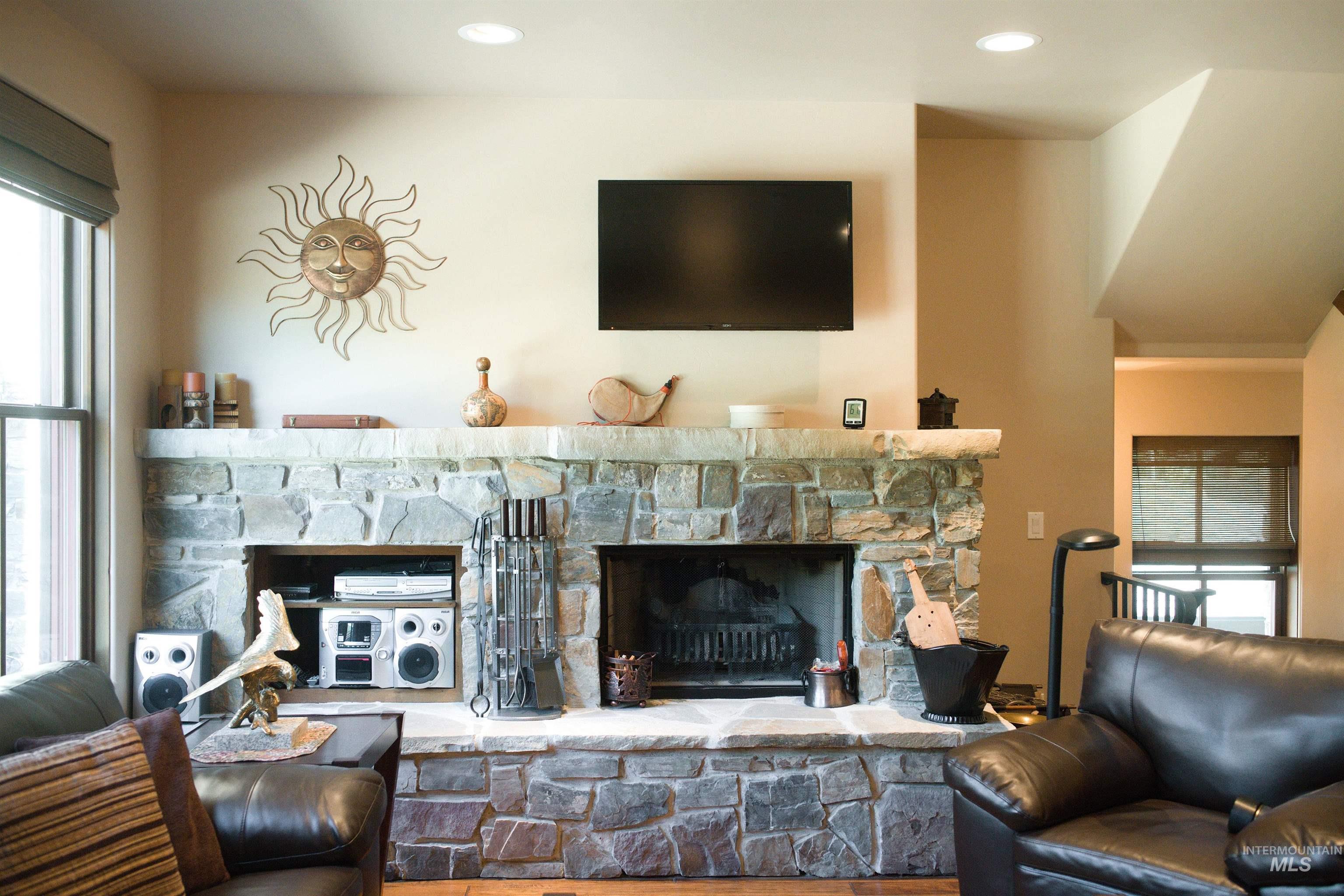 409 S Main # 6A Unit: #6A