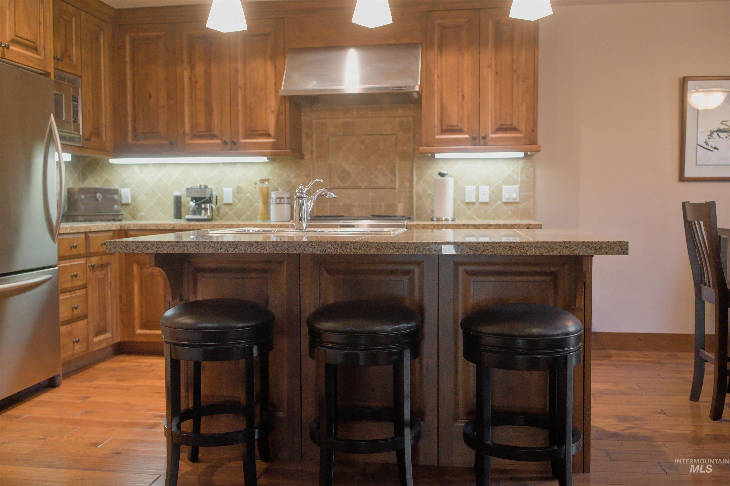 409 S Main # 6A Unit: #6A