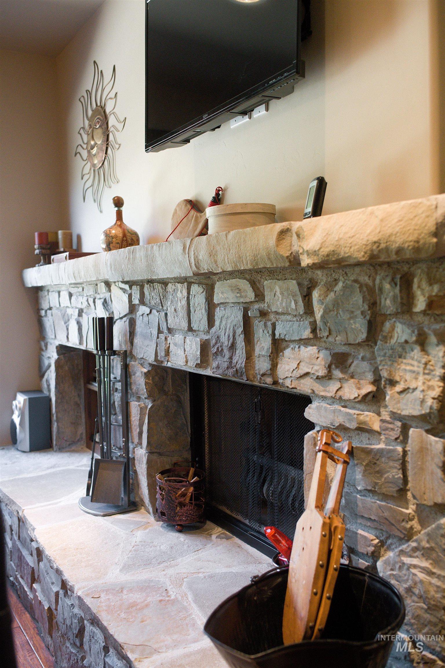 409 S Main # 6A Unit: #6A