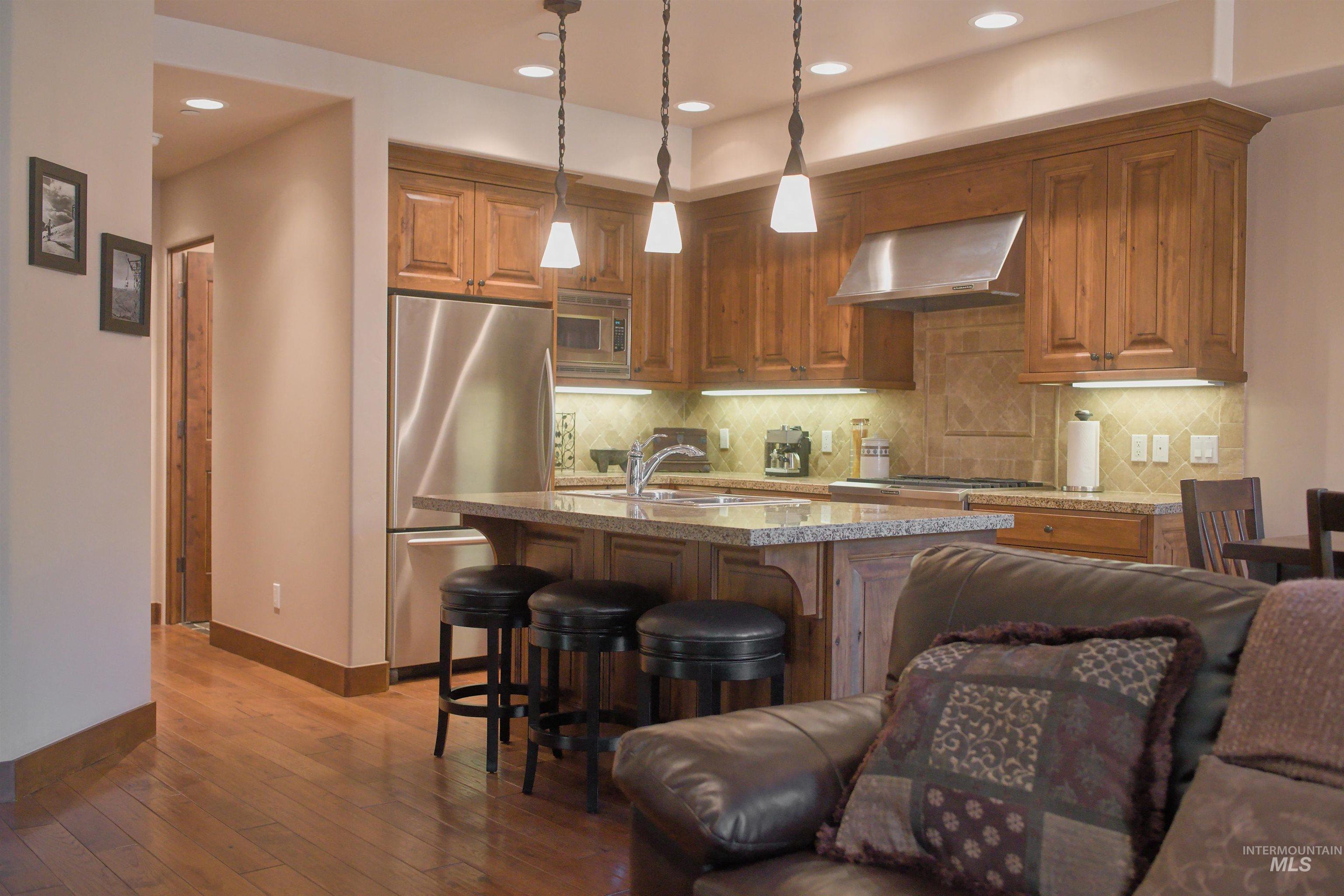 409 S Main # 6A Unit: #6A