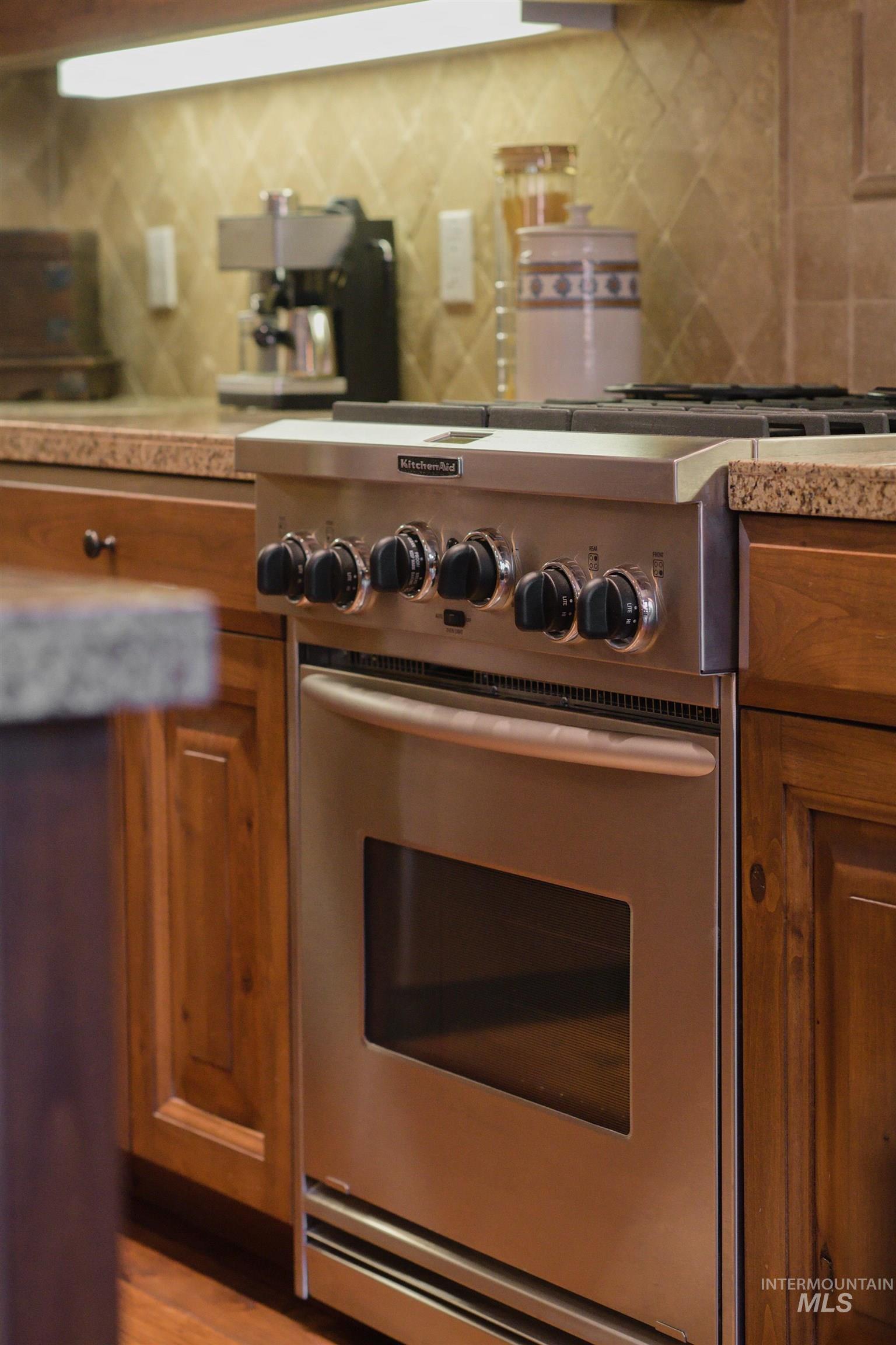 409 S Main # 6A Unit: #6A