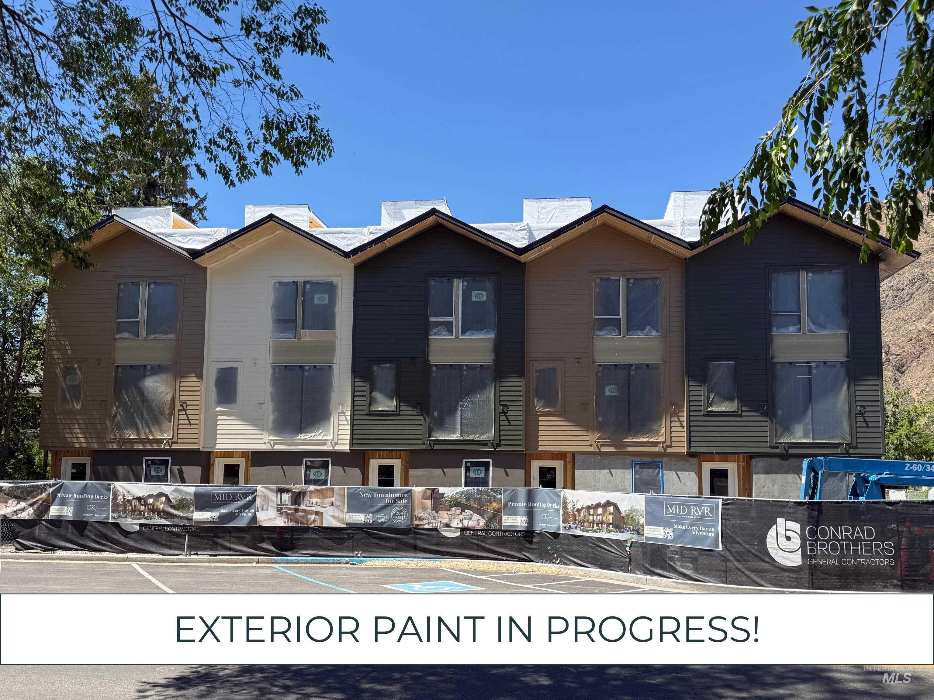 317 N River Street Unit 5